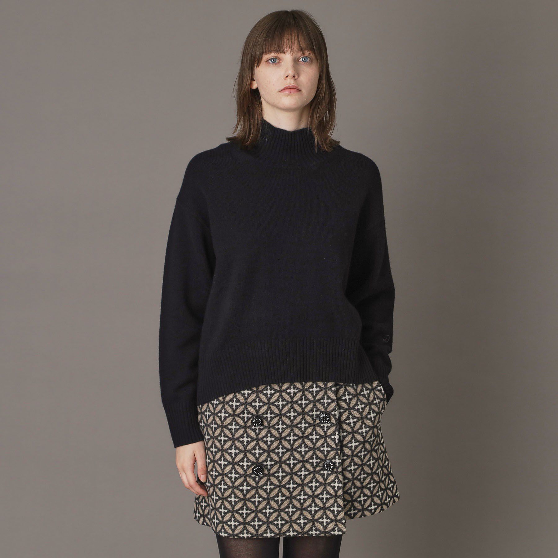 DRESSTERIOR「ミドルゲージハイネックプルオーバー」|ニット・セーター|