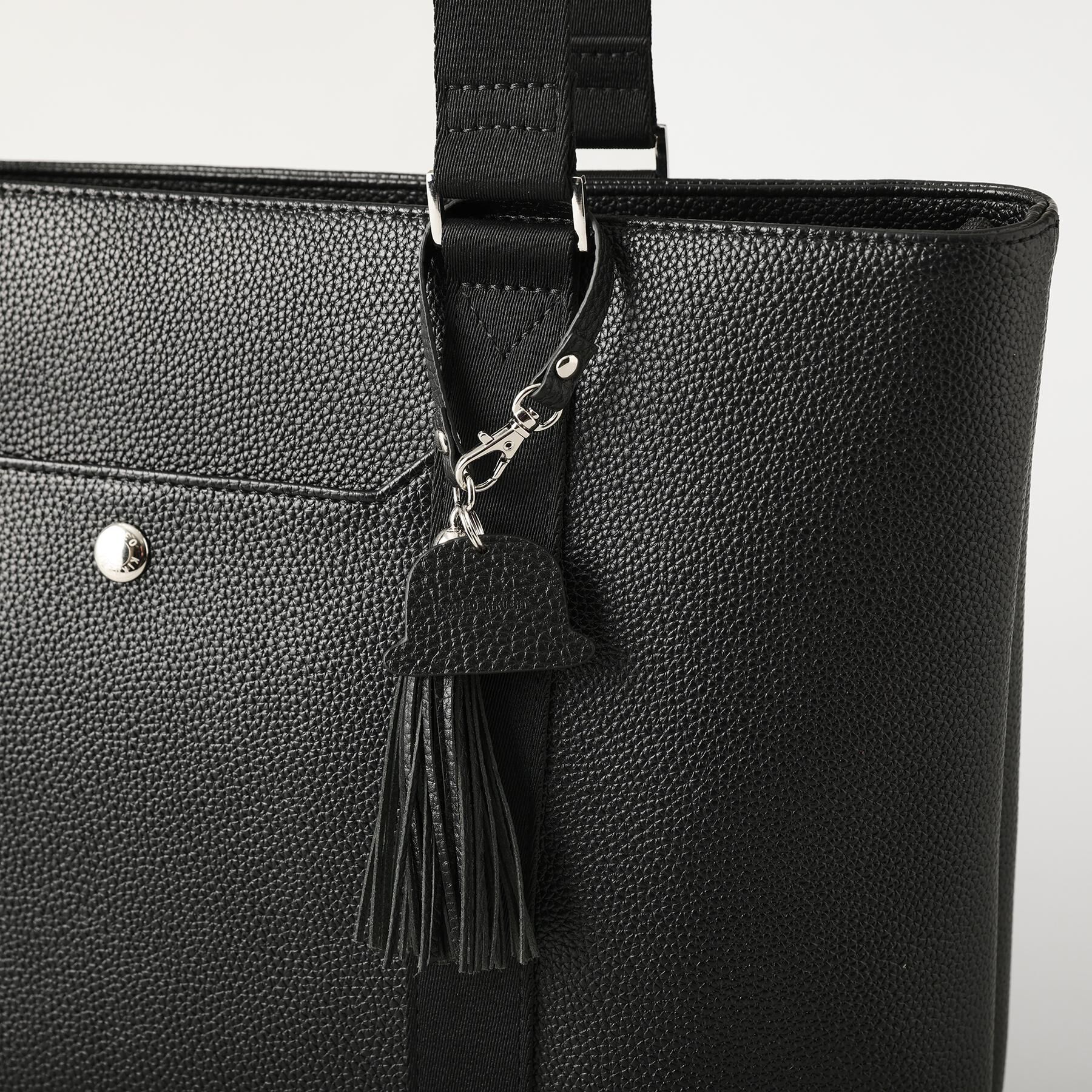 TAKEO KIKUCHI「【シュリンクレザー】ボーラーハットタッセルチャーム」|キーケース|