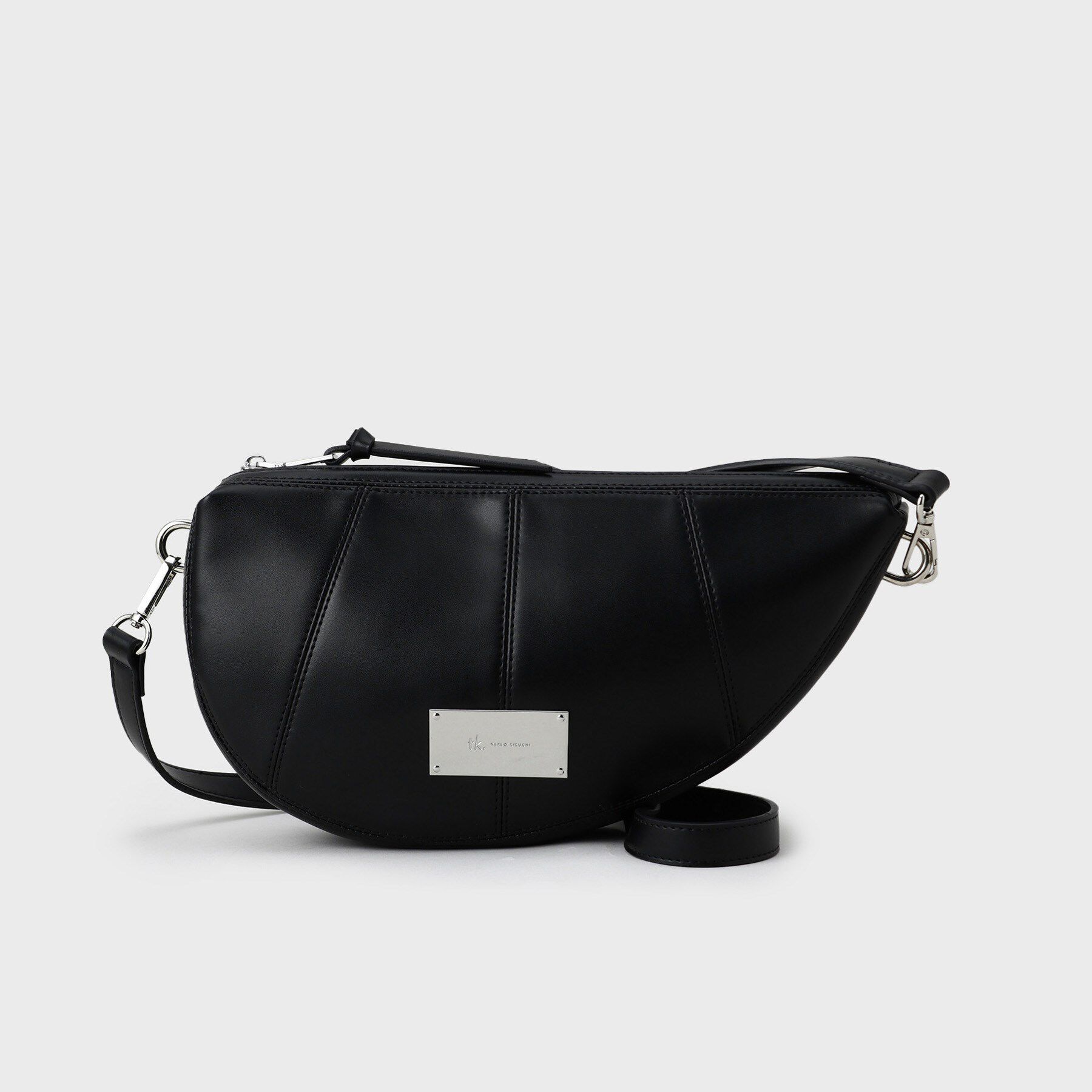 tk.TAKEO KIKUCHI「アシンメトリーハーフムーンショルダーバッグ」|ショルダー・メッセンジャー|