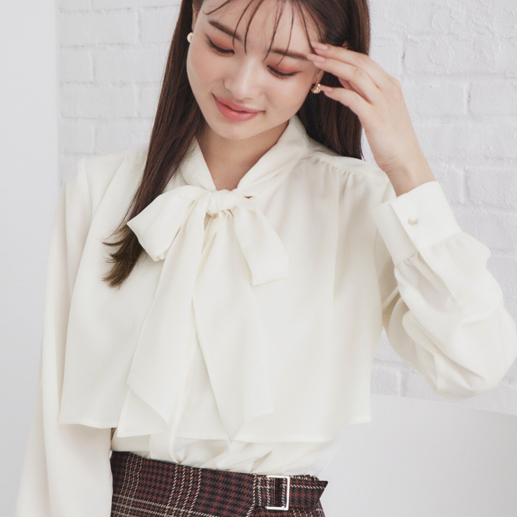 index「《5color/XS-LLsize》レイヤードボウタイブラウス【洗濯機洗い可/イージーアイロン】」|シャツ・ブラウス|オフホワイト(003