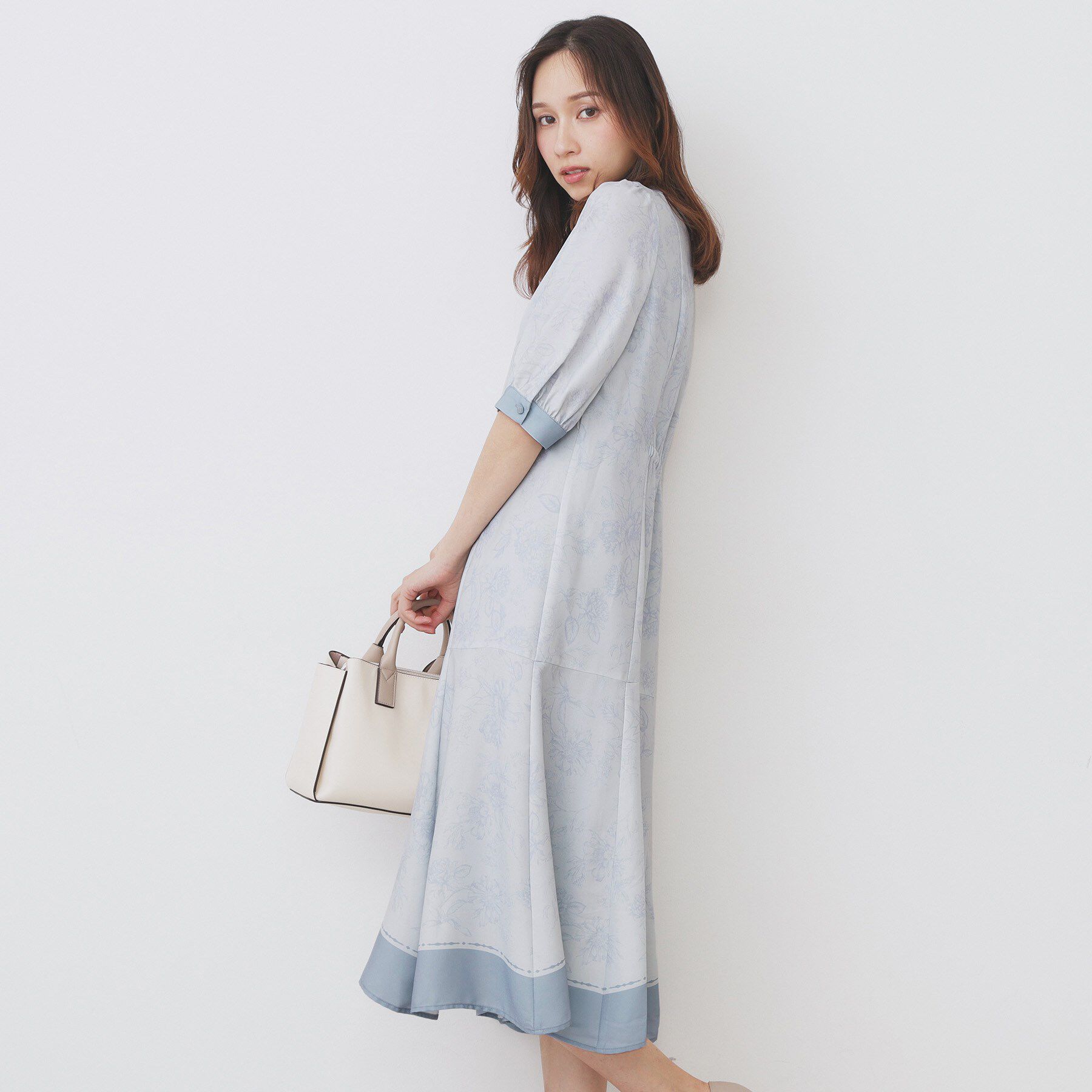 index「2WAY パネルフラワーバイカラーワンピース【洗濯機洗い可/イージーアイロン】」|ワンピース|