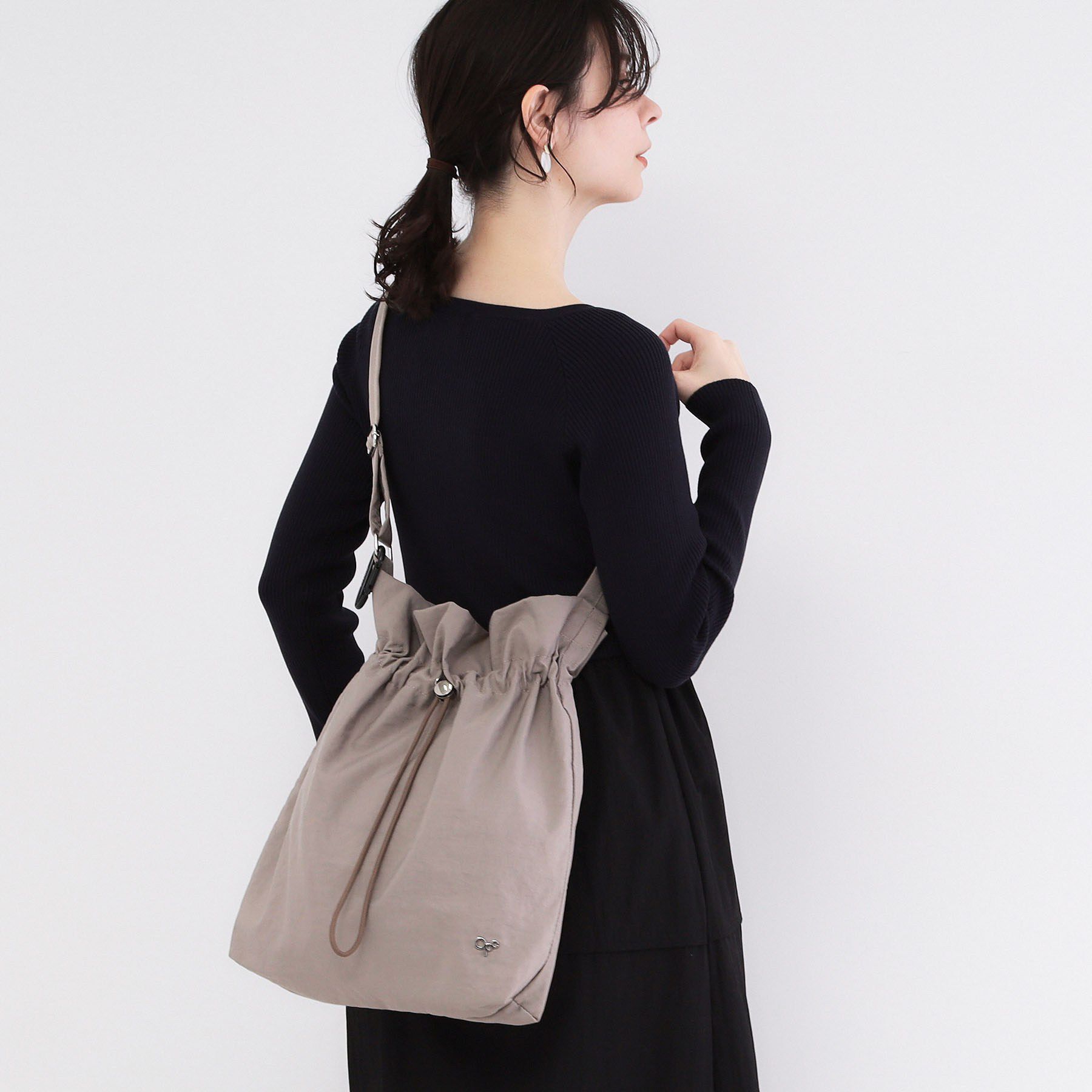 OPAQUE.CLIP「ドロストデザインA4ショルダーBAG」|ショルダー・メッセンジャー|ベージュ(052)