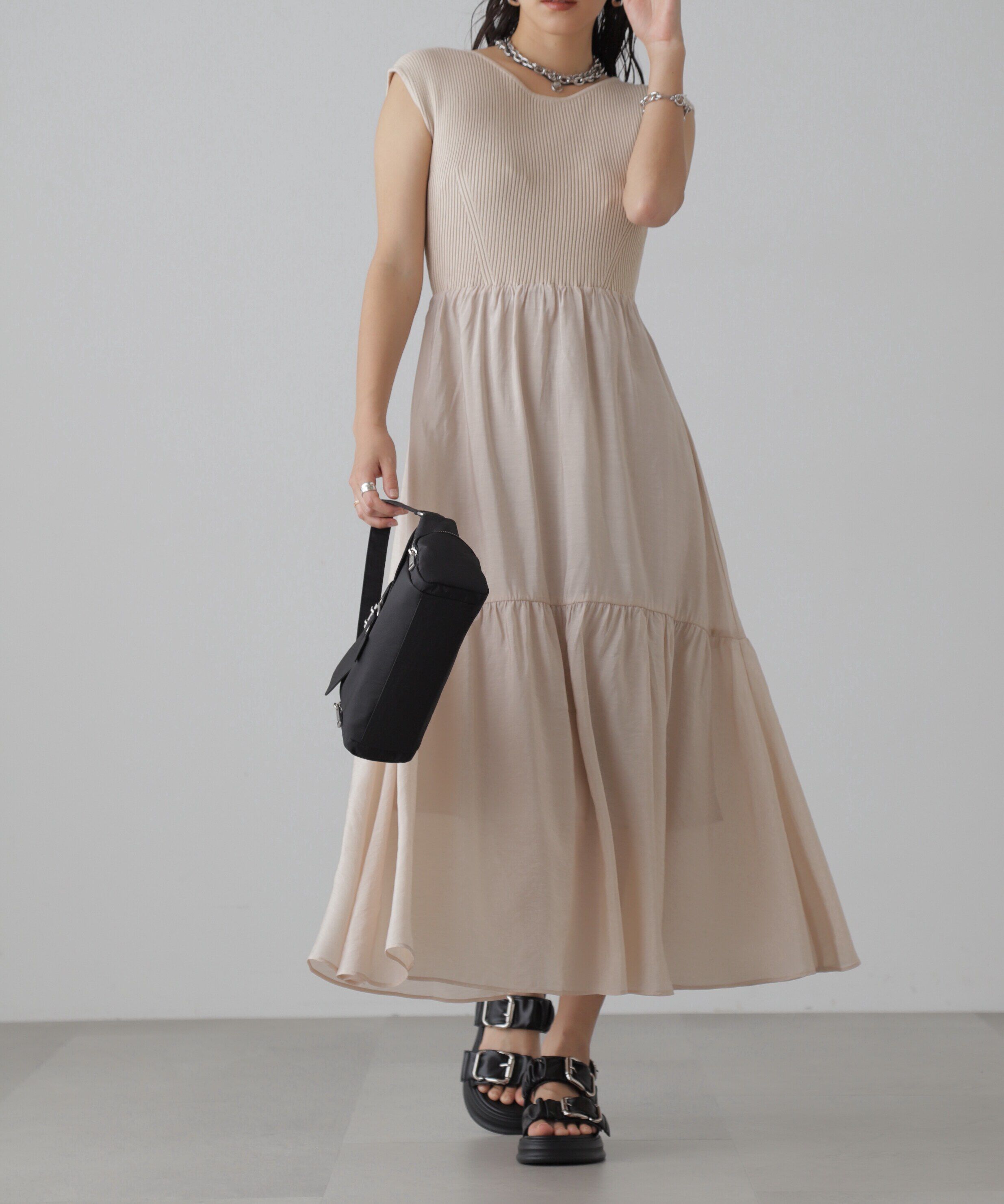  「ニットドッキングバックリボンワンピース」|ワンピース|オフ