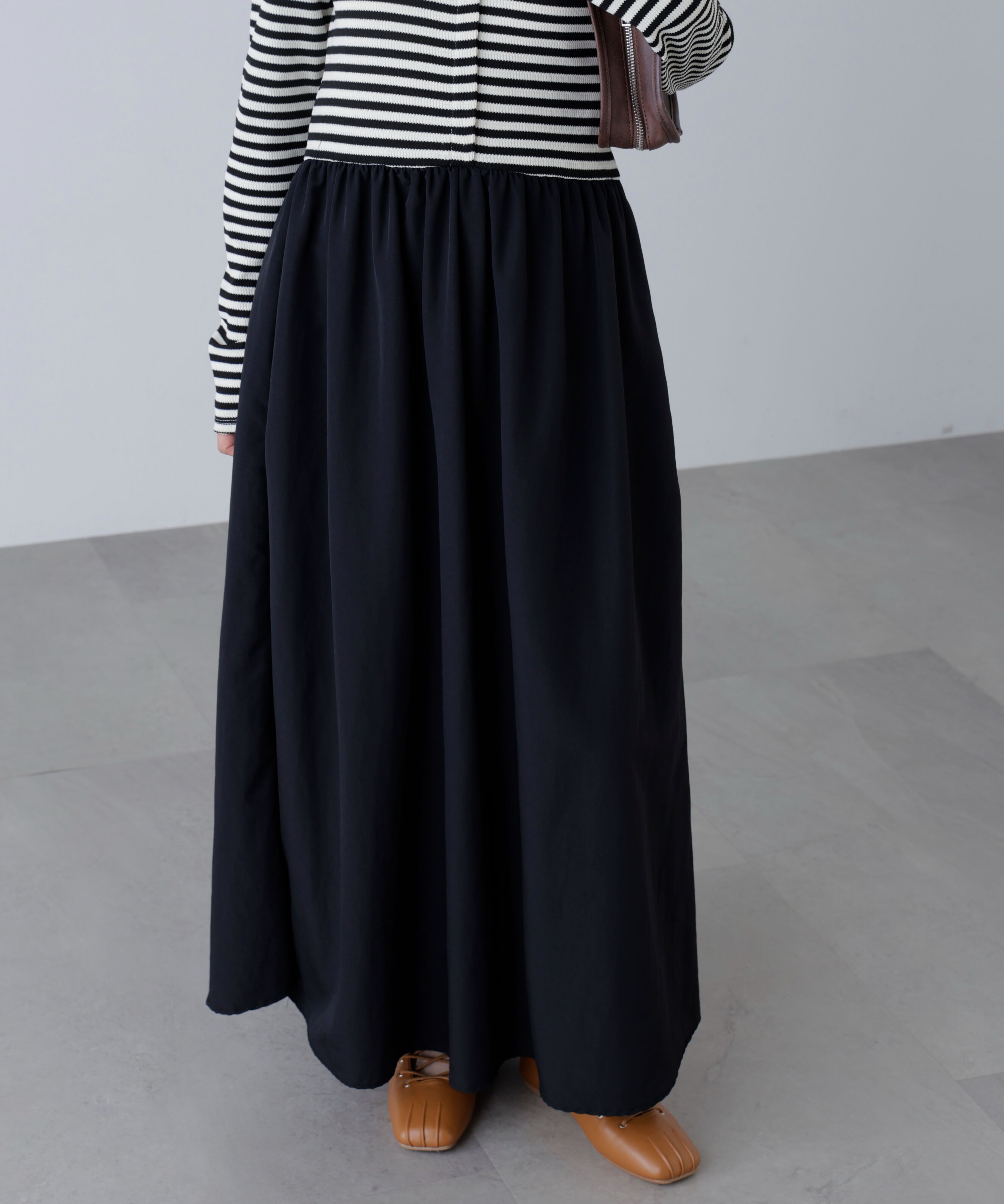  「オフショルドッキングワンピース」|ワンピース|