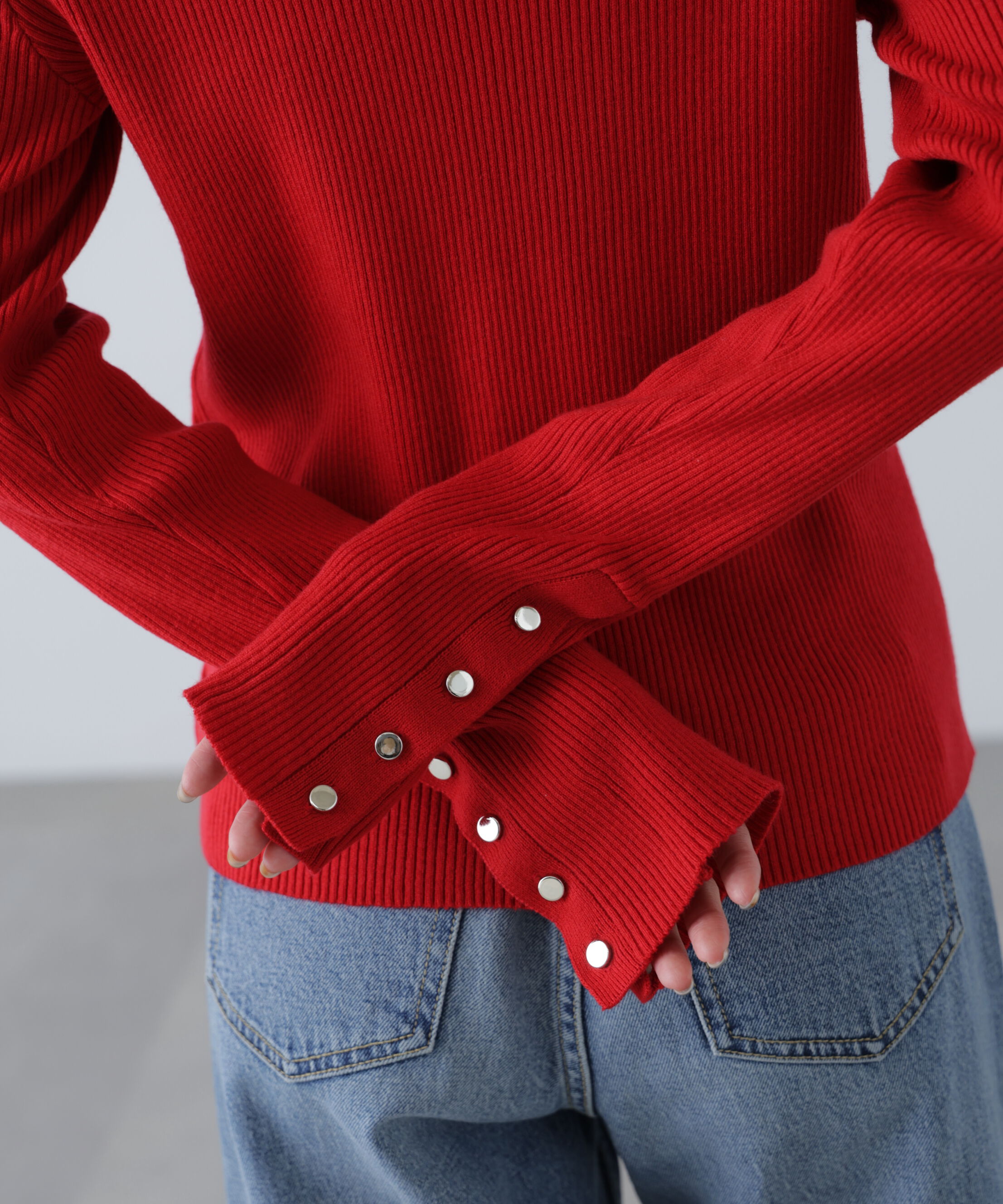  「袖金ボタンリブタートルニット」|ニット・セーター|