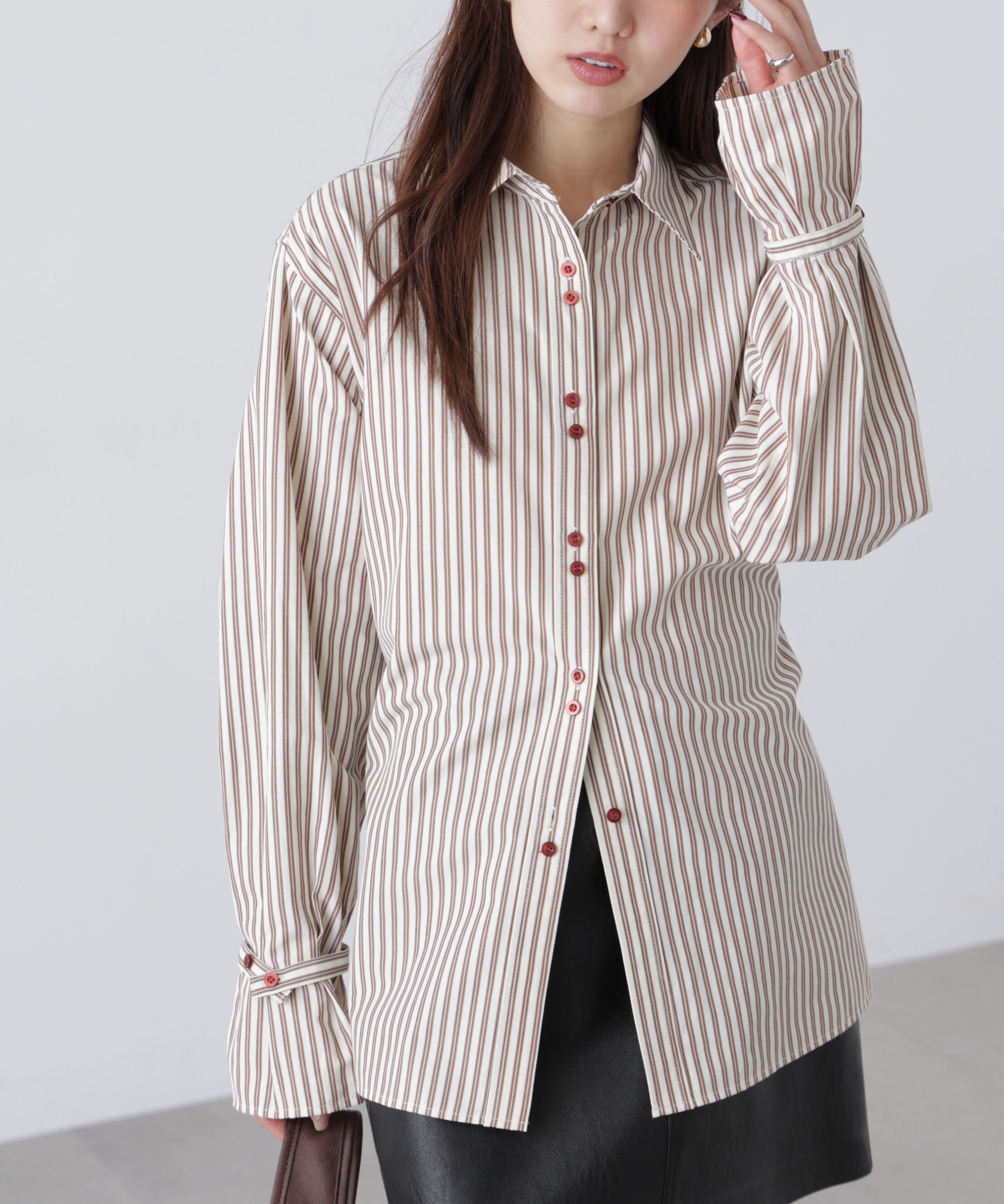  「ウエストシェイプレースアップシャツ」|シャツ・ブラウス|ブラウンスト 1