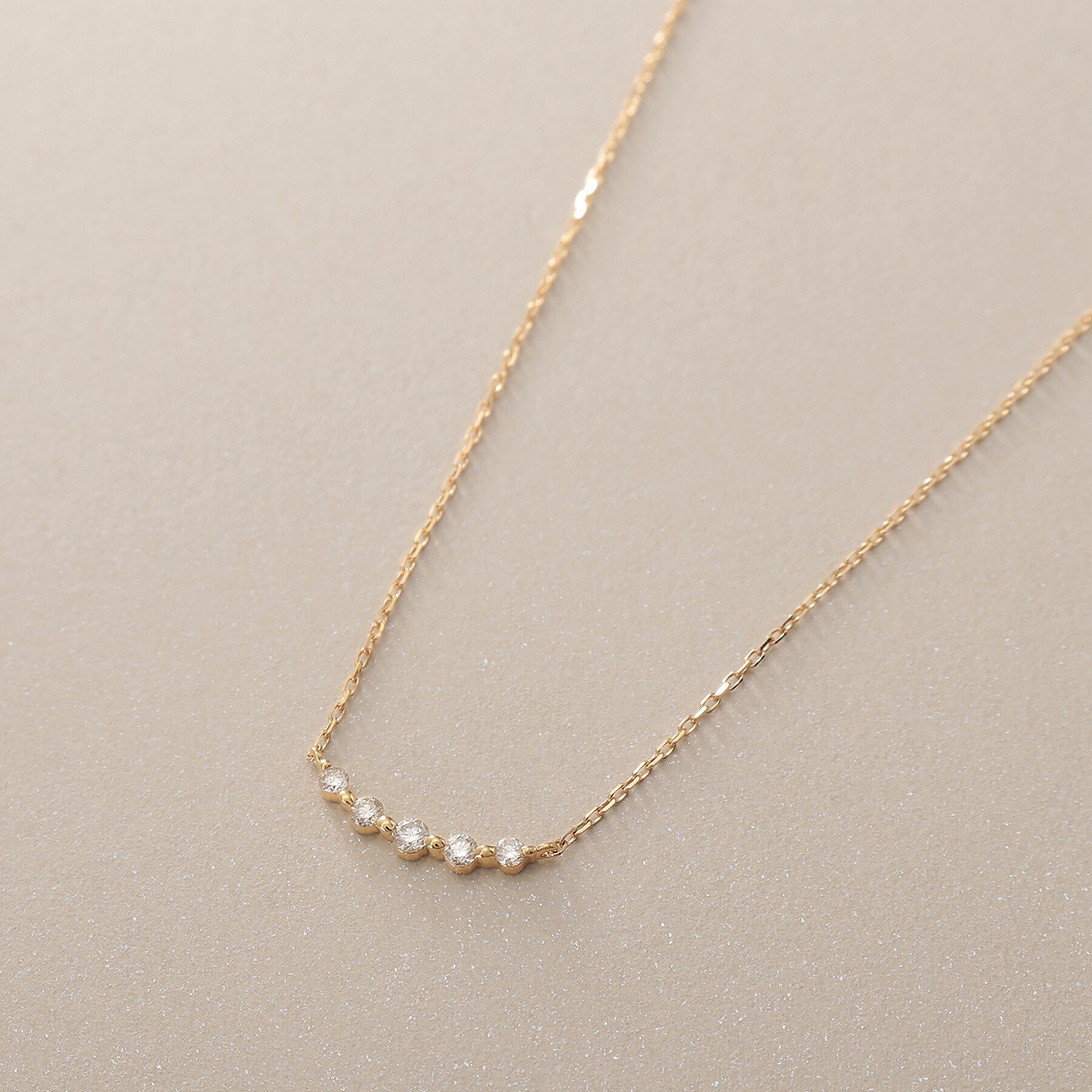 COCOSHNIK「K18ダイヤモンド グラデーション5石 ネックレス」|ネックレス|