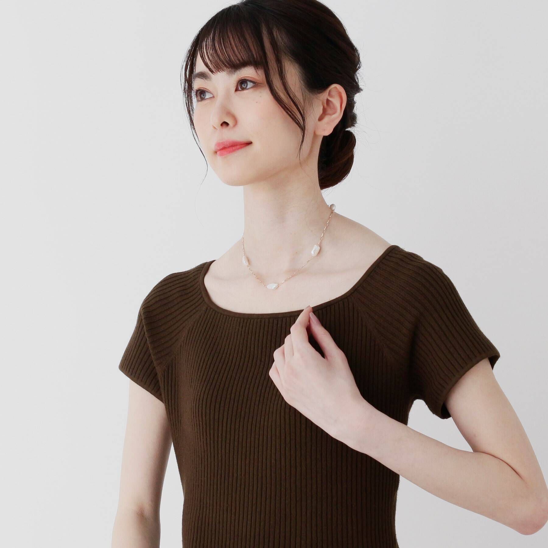 COCOSHNIK「K10バロック淡水パール ステーション ネックレス」|ネックレス|