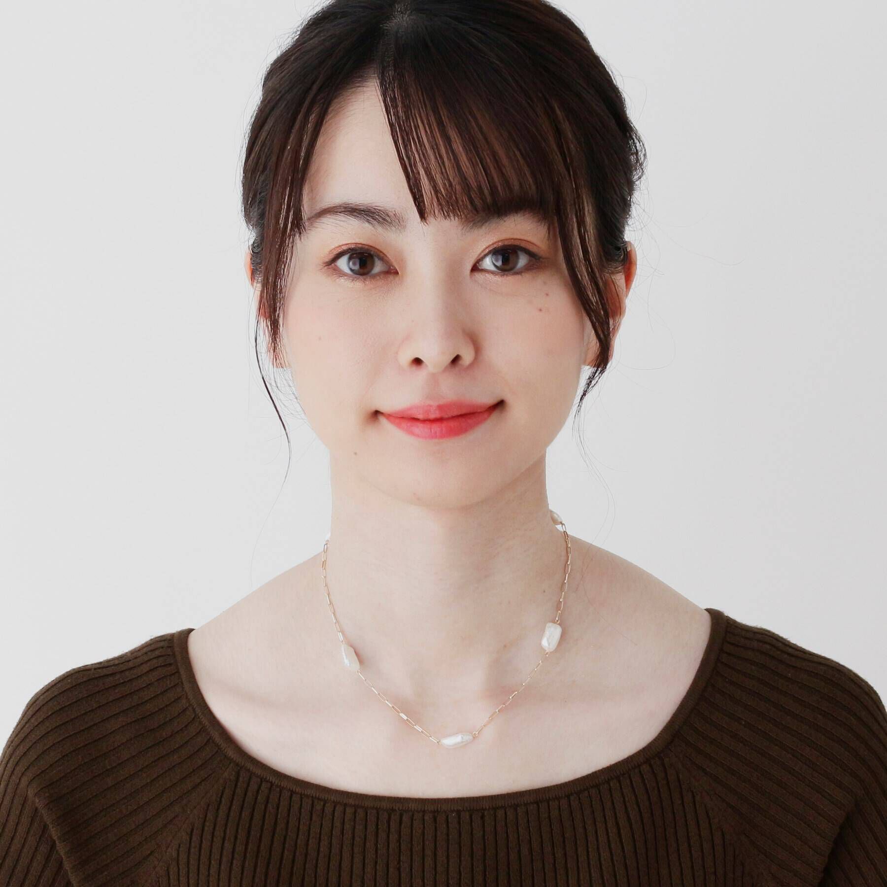 COCOSHNIK「K10バロック淡水パール ステーション ネックレス」|ネックレス|