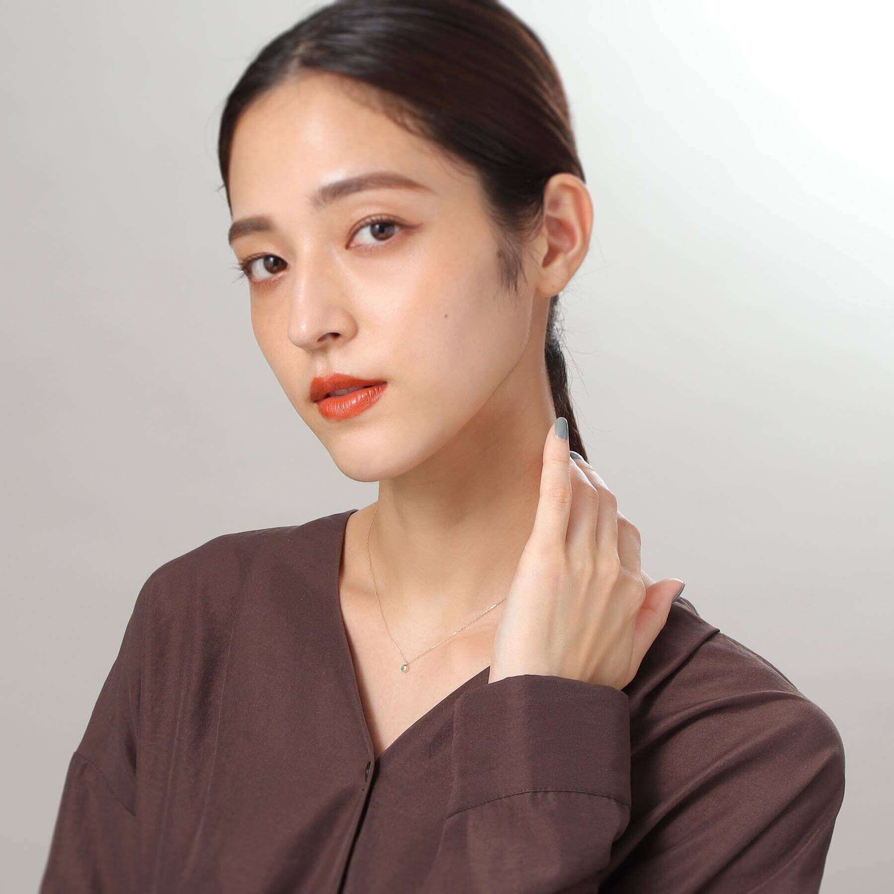 COCOSHNIK「【WEB限定】K10スピリチュアルストーン（エメラルド）ネックレス」|ネックレス|