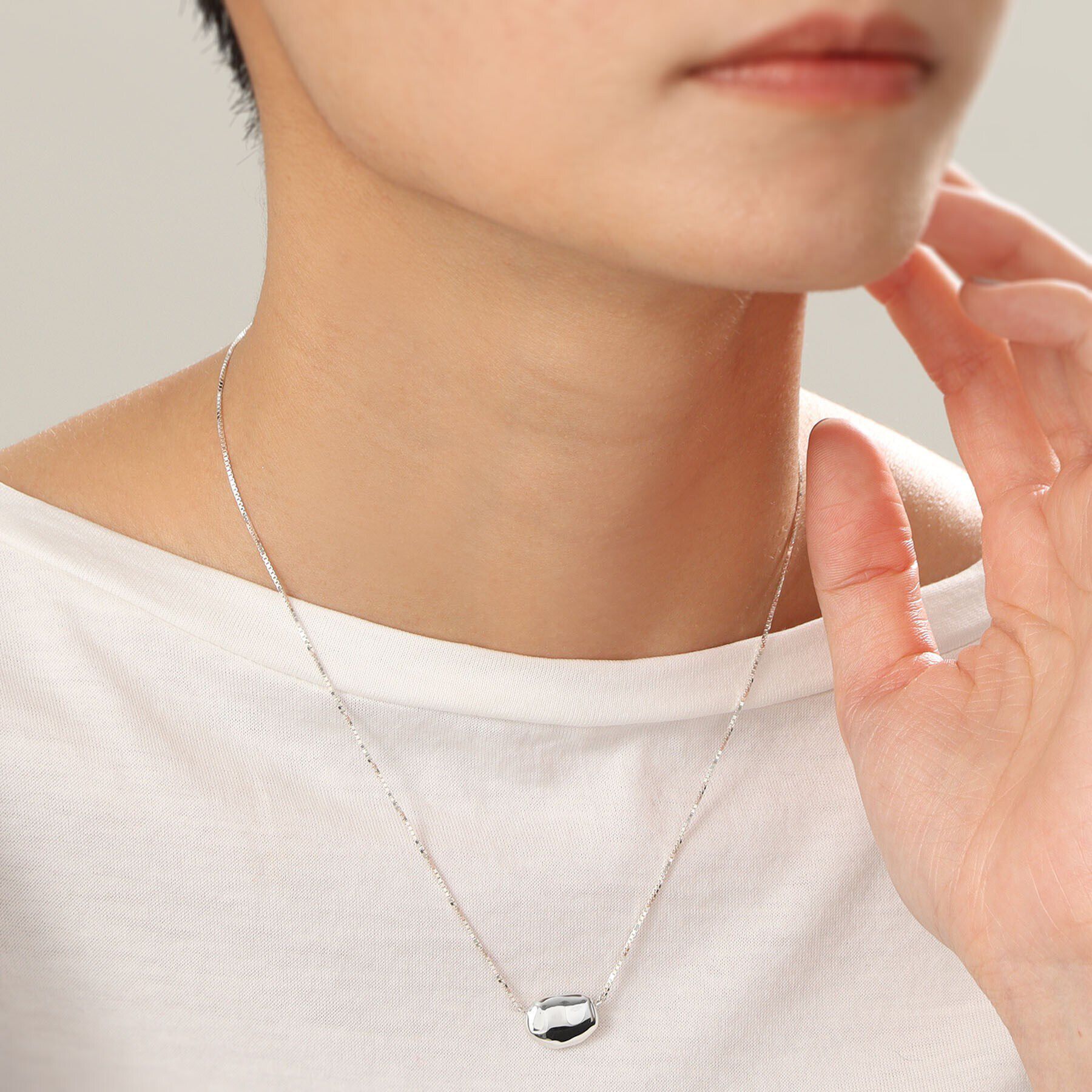 COCOSHNIK ONKITSCH「シルバー ニュアンスネック ビーンズ」|ネックレス|