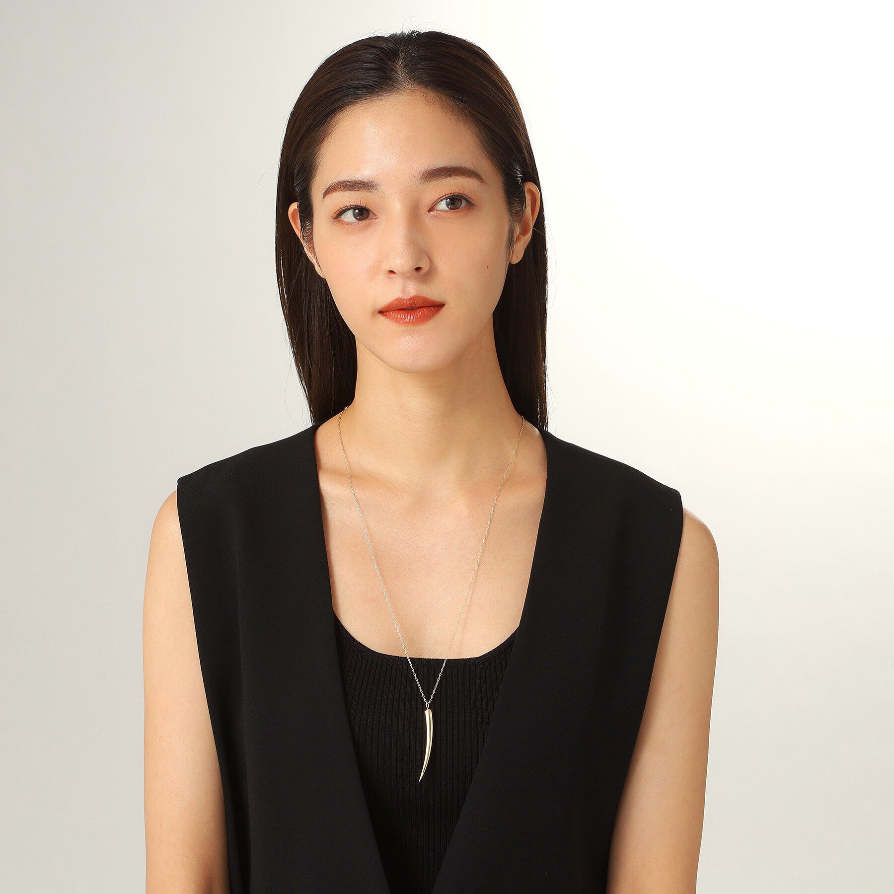 COCOSHNIK「K10中空ホーンモチーフ ネックレス」|ネックレス|