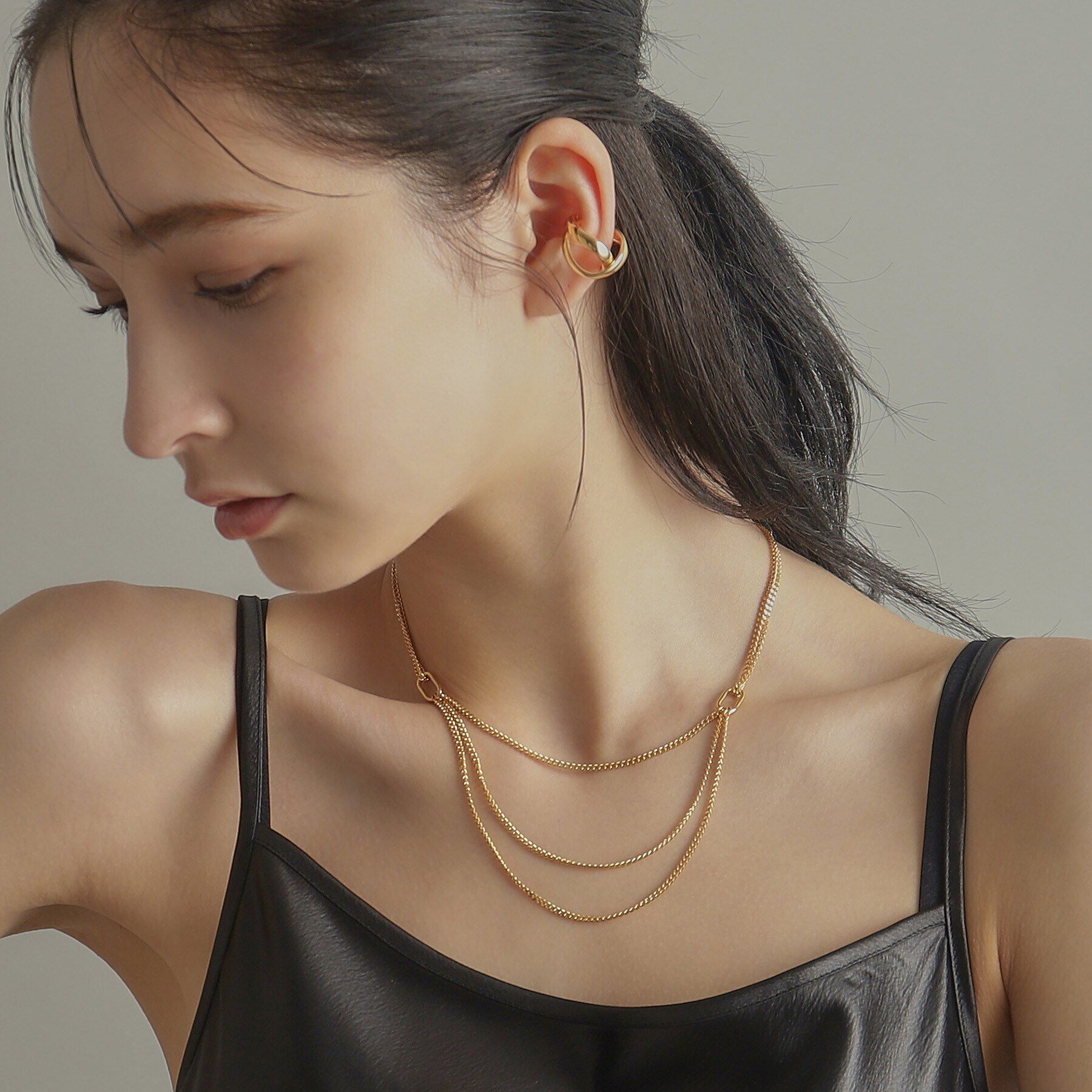 COCOSHNIK ONKITSCH「シルバー カーブチェーン ビブネックレス GP」|ネックレス|