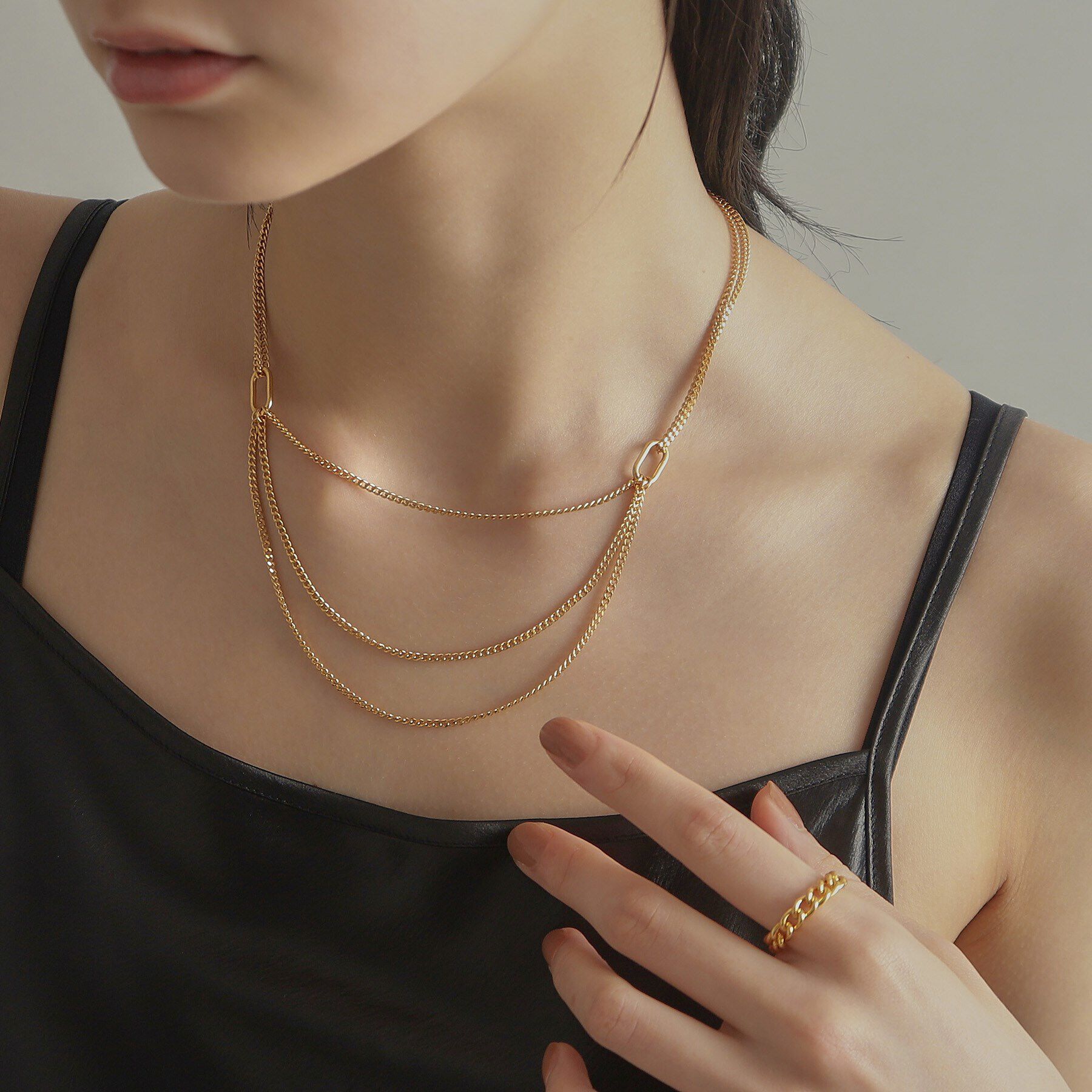 COCOSHNIK ONKITSCH「シルバー カーブチェーン ビブネックレス GP」|ネックレス|