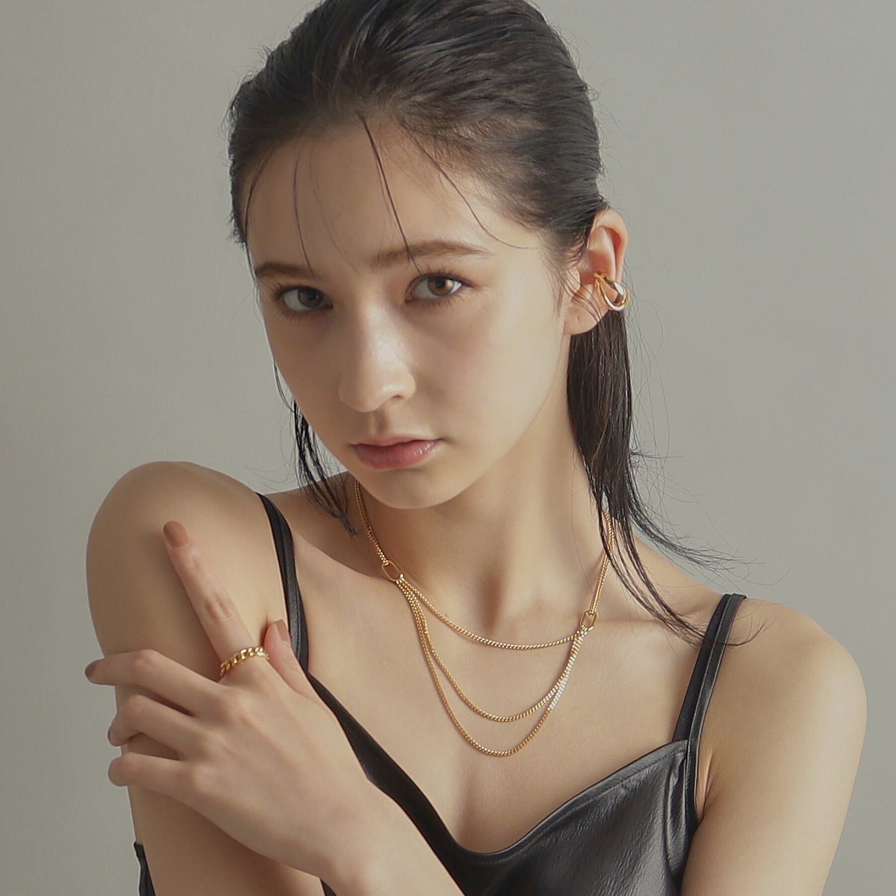 COCOSHNIK ONKITSCH「シルバー カーブチェーン ビブネックレス GP」|ネックレス|