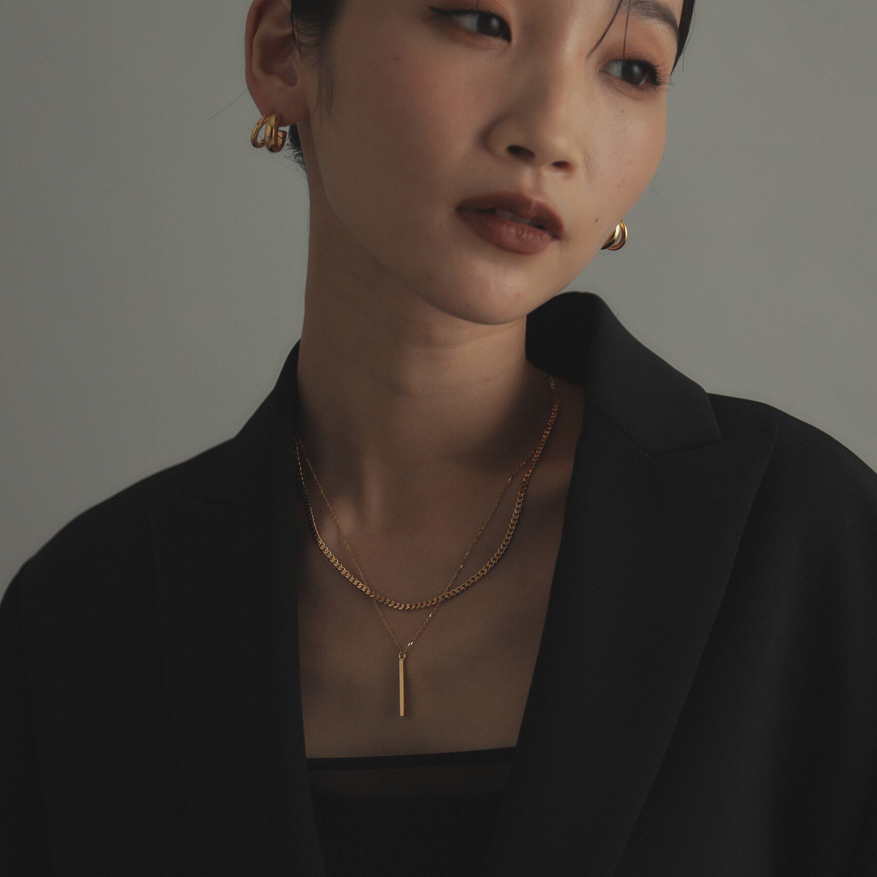 COCOSHNIK ONKITSCH「シルバー デザインチェーン ライトフラットカーブネックレス（38cm） GP」|ネックレス|