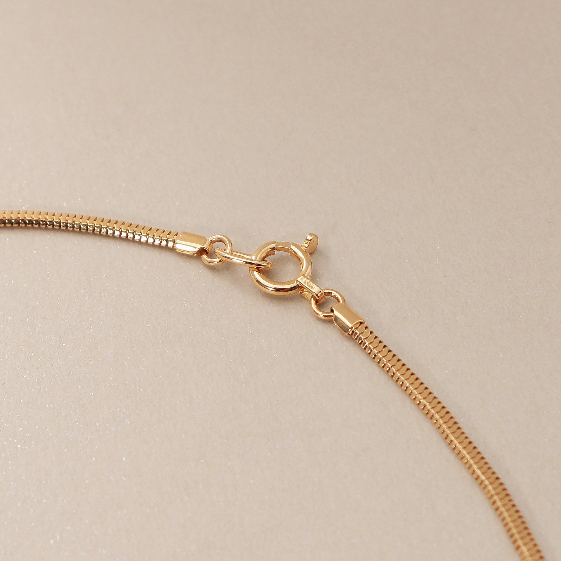 COCOSHNIK「K18オーバルスネーク ネックレスS」|ネックレス|