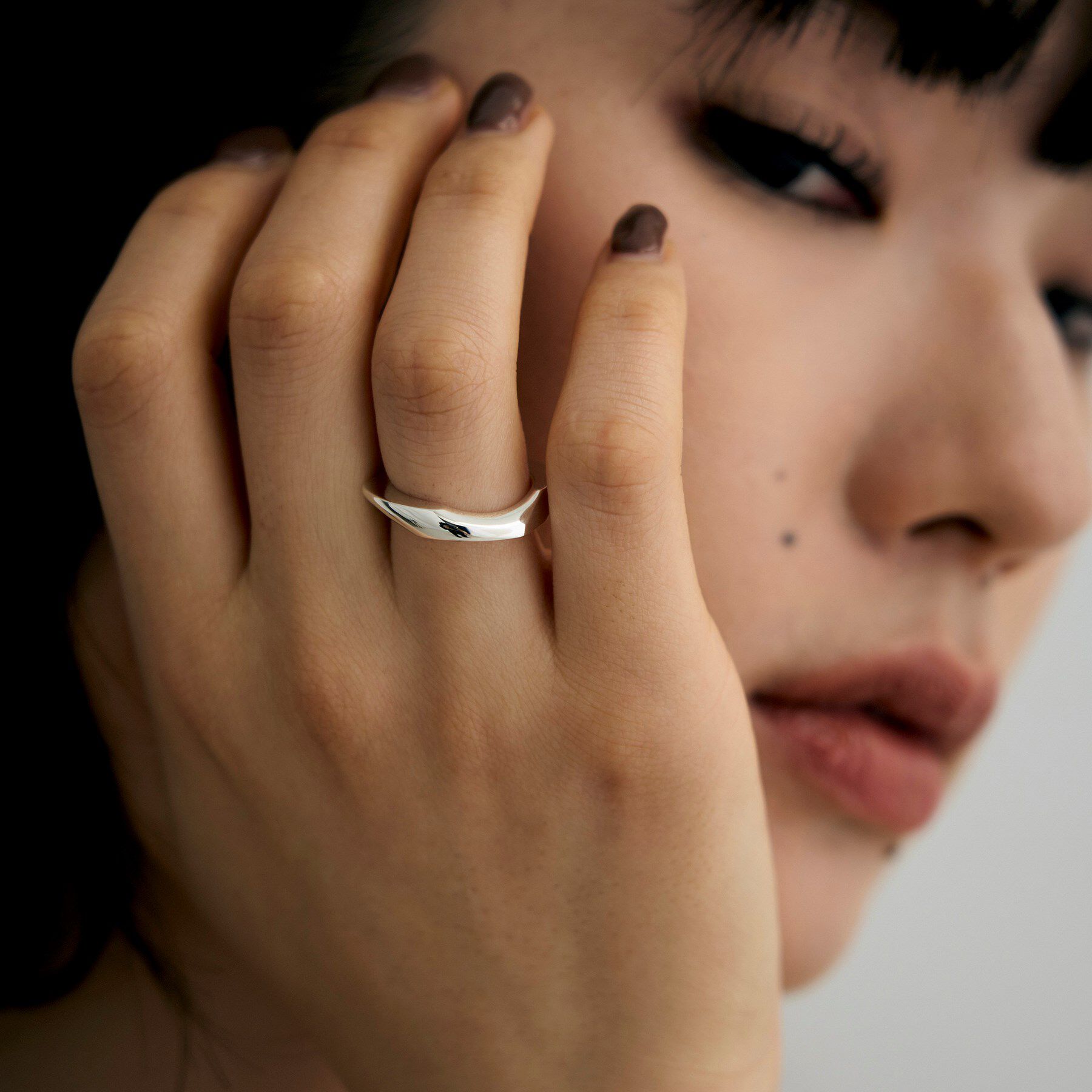 COCOSHNIK ONKITSCH「シルバー カーブチェーンモチーフリング」|リング|