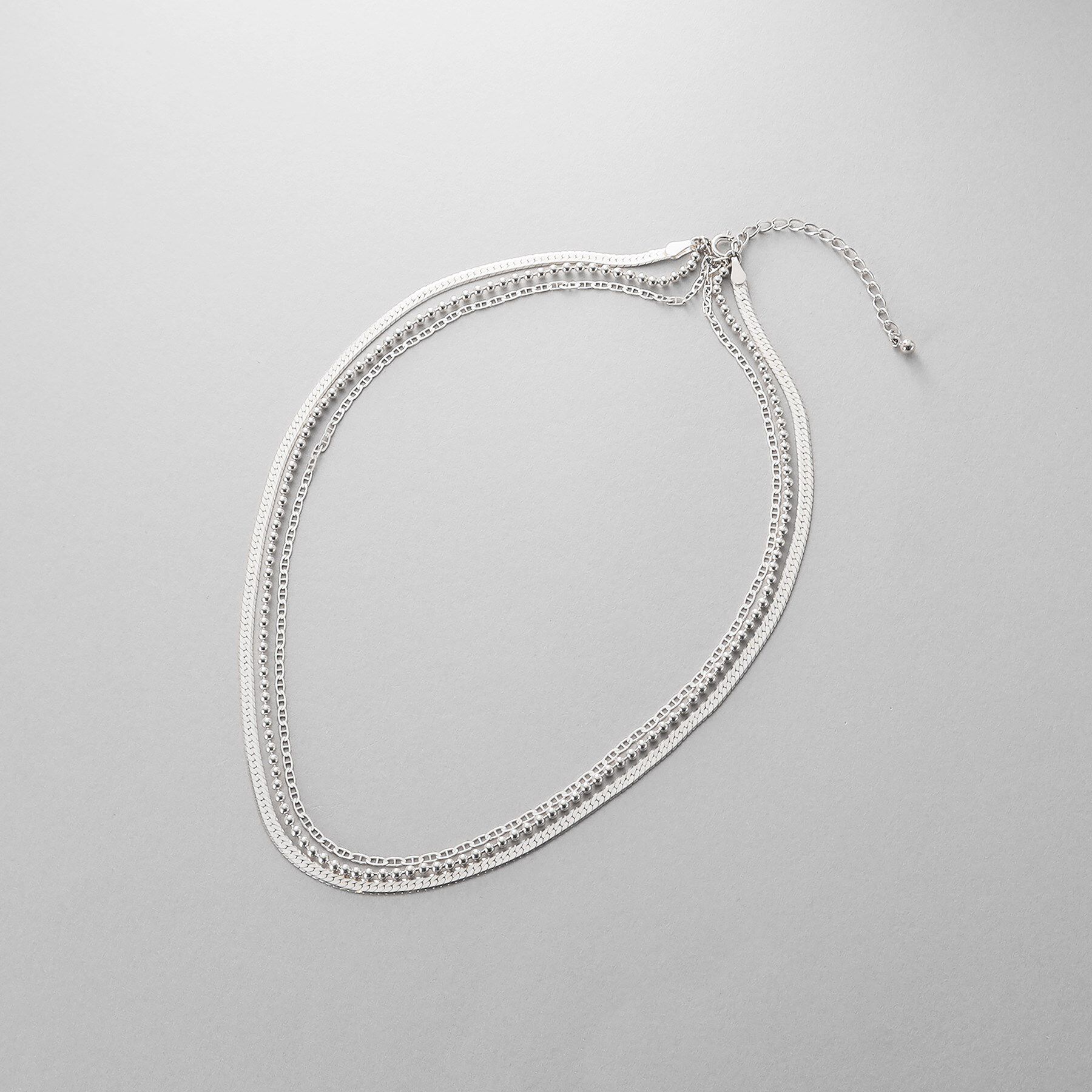 COCOSHNIK ONKITSCH「シルバー コンビネーションチェーン フラットスネーク マリン ボールネックレス」|ネックレス|