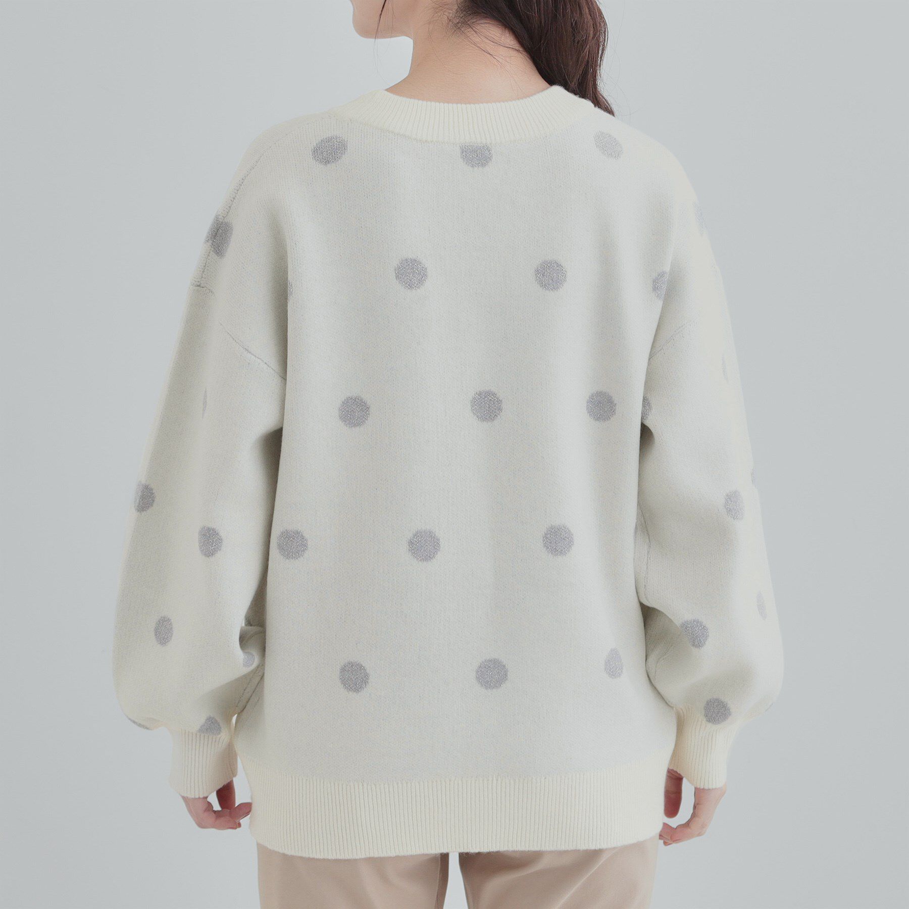 SHOO･LA･RUE「【S-LL/洗濯機可】体型カバーできる 大人のドット柄ニット」|ニット・セーター|