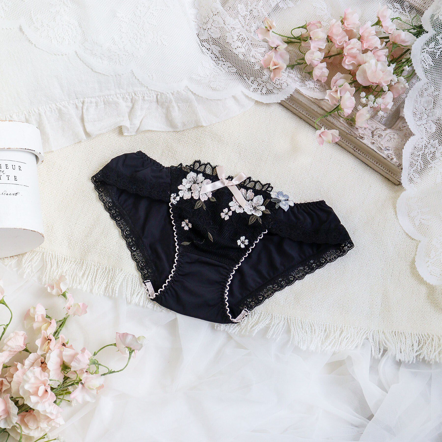 Risa Magli「フロール ノーマルショーツ」|インナー|ブラック(019)