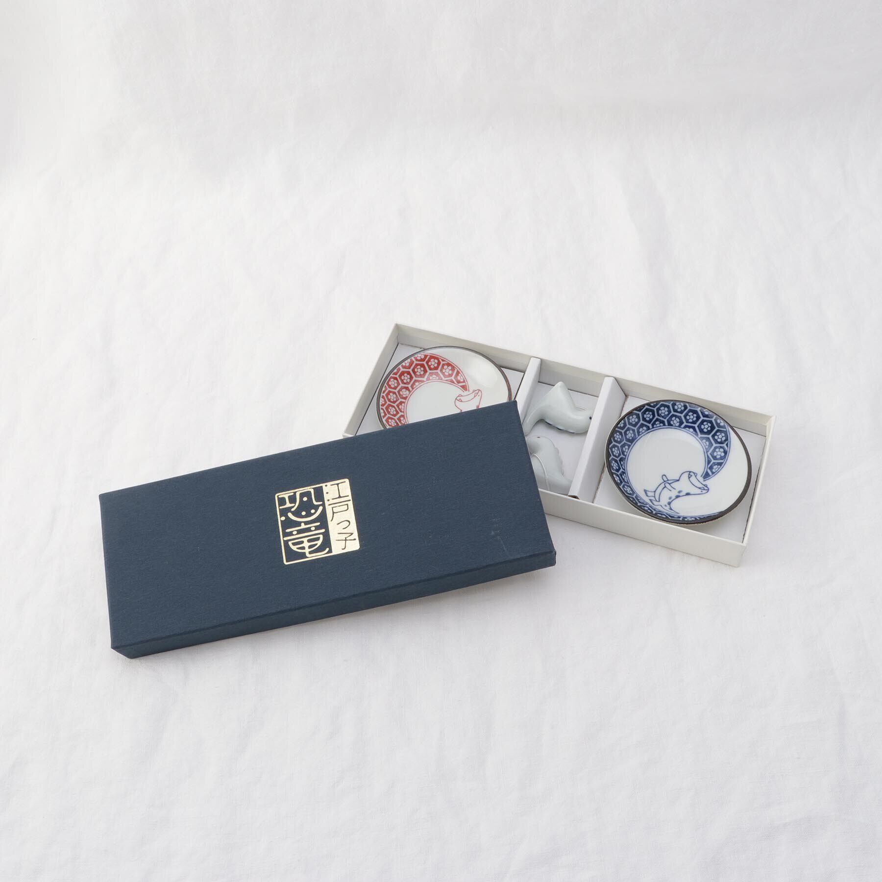 212 KITCHEN STORE「まめ皿・箸置ペア ＜江戸っ子恐竜 ＞」|食器・キッチングッズ|