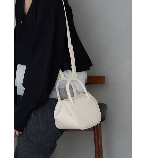 MERCURYDUO「Serena Ruched Hobo Handle Crossbody Bag」|ハンドバッグ|アイボリー