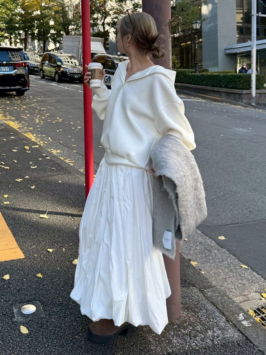 emmi atelier「ダンボールフーディ&times;スカートセット」|ワンピース|