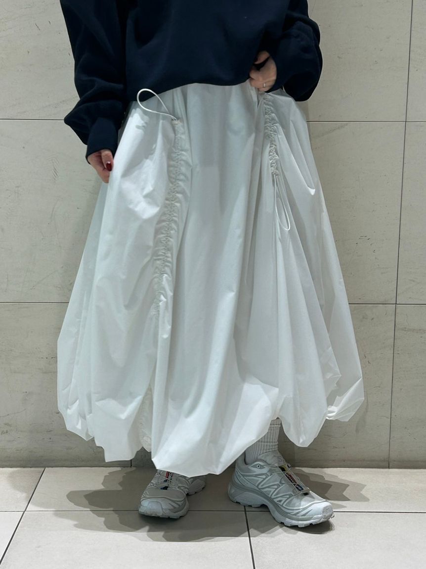 emmi atelier「ドロストバルーンスカート/撥水」|スカート|WHT
