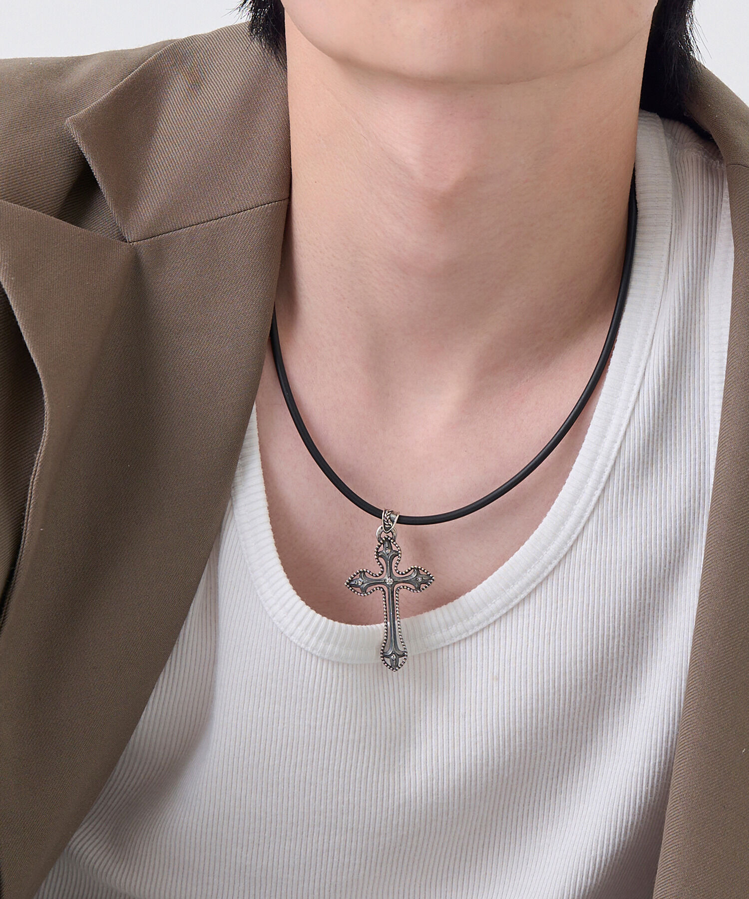 jupiter BLACK LABEL「ダイアモンドシルバークロスペンダント/コードネックレス　ブラック」|ネックレス|