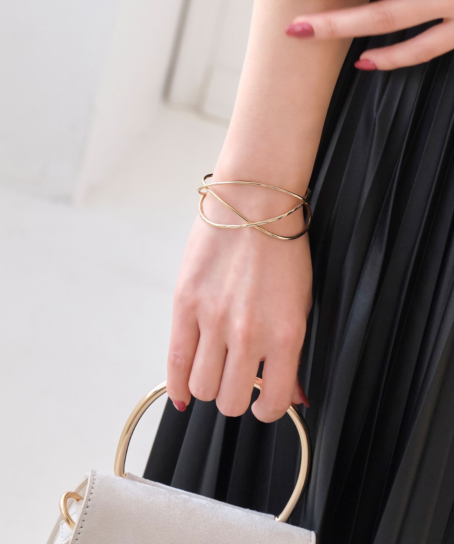 Phoebe「グリッターワイドカフバングル」|ブレスレット・バングル|