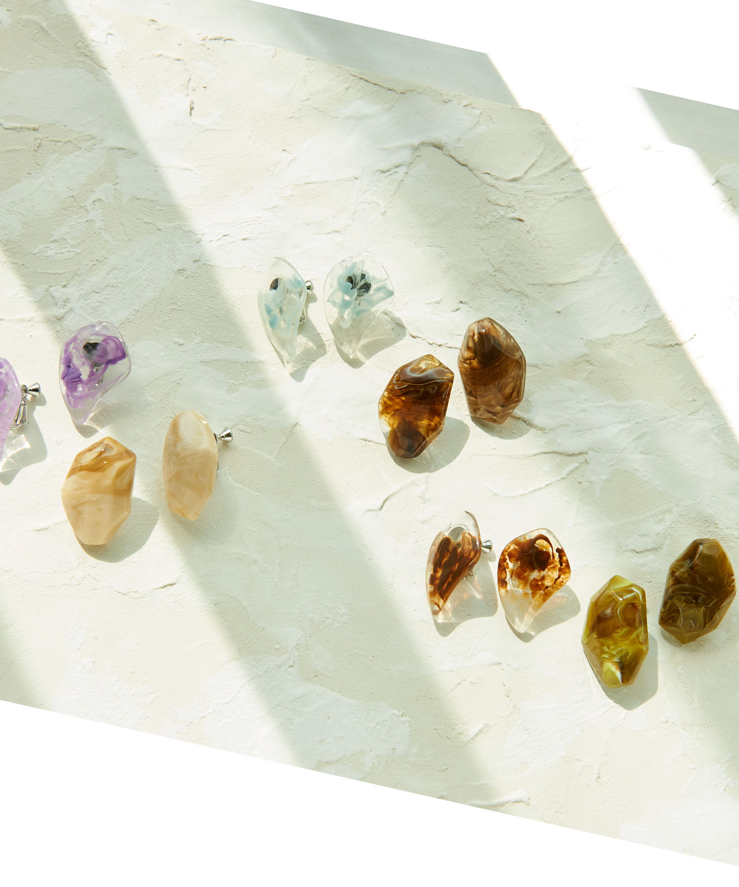 Phoebe+「【sfy】marble stone pairイヤリング　ブラウン&times;ブルー」|イヤリング|