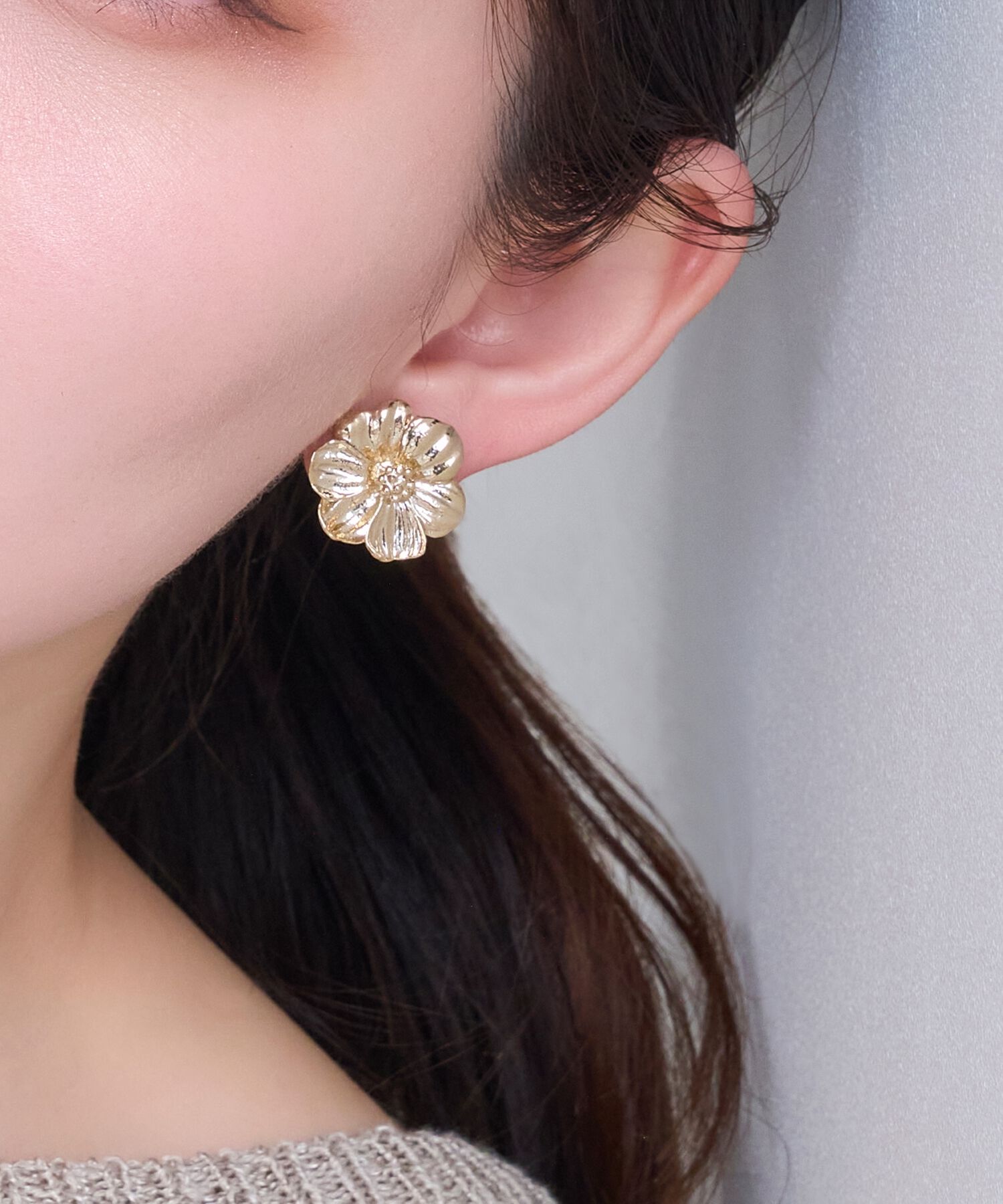 Phoebe「フレグラントフラワーメタルイヤリング」|イヤリング|