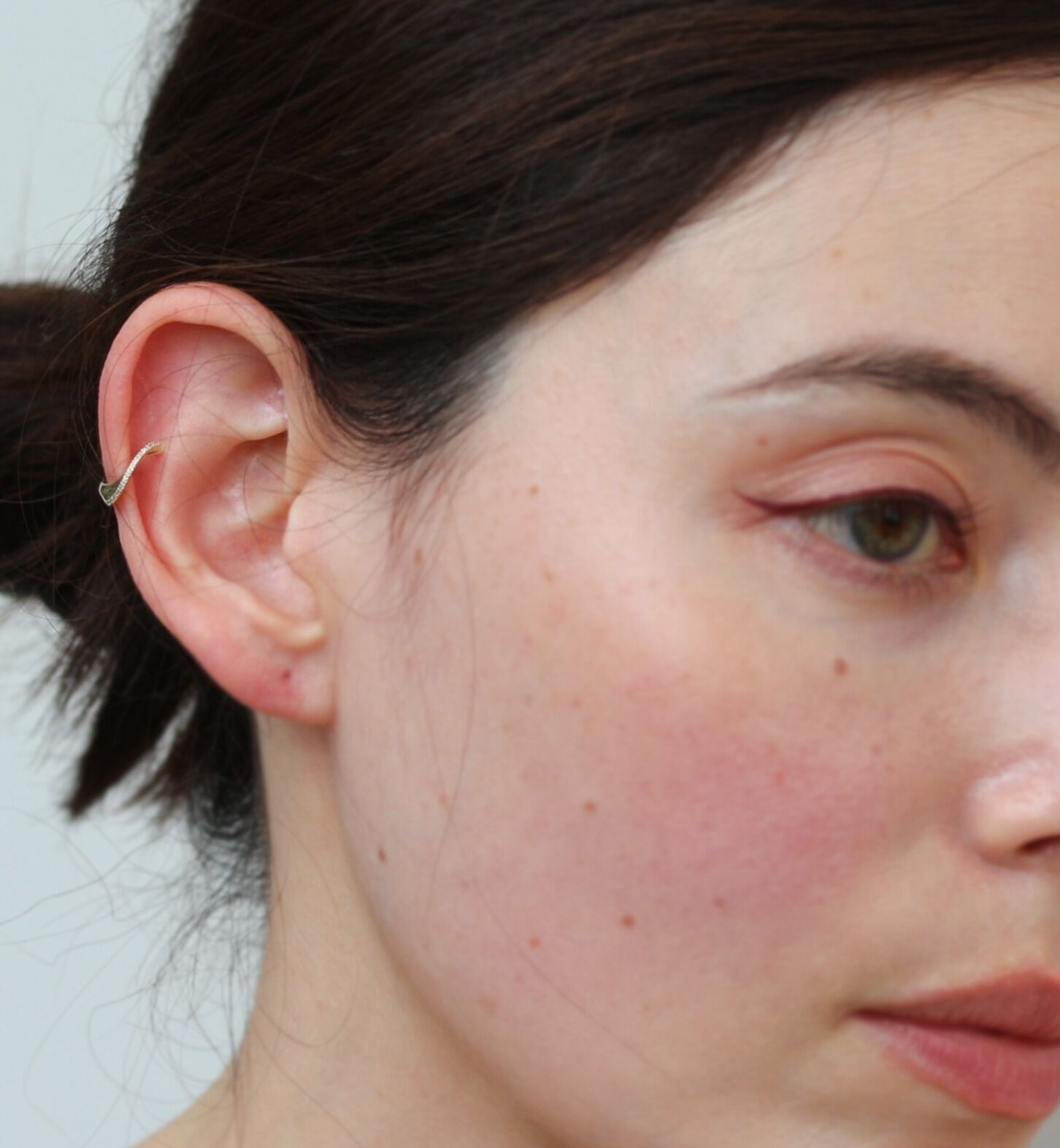  「ダイヤモンド カーブ シリウス イヤーカフ | K10YG 【片耳用】」|イヤーカフ|