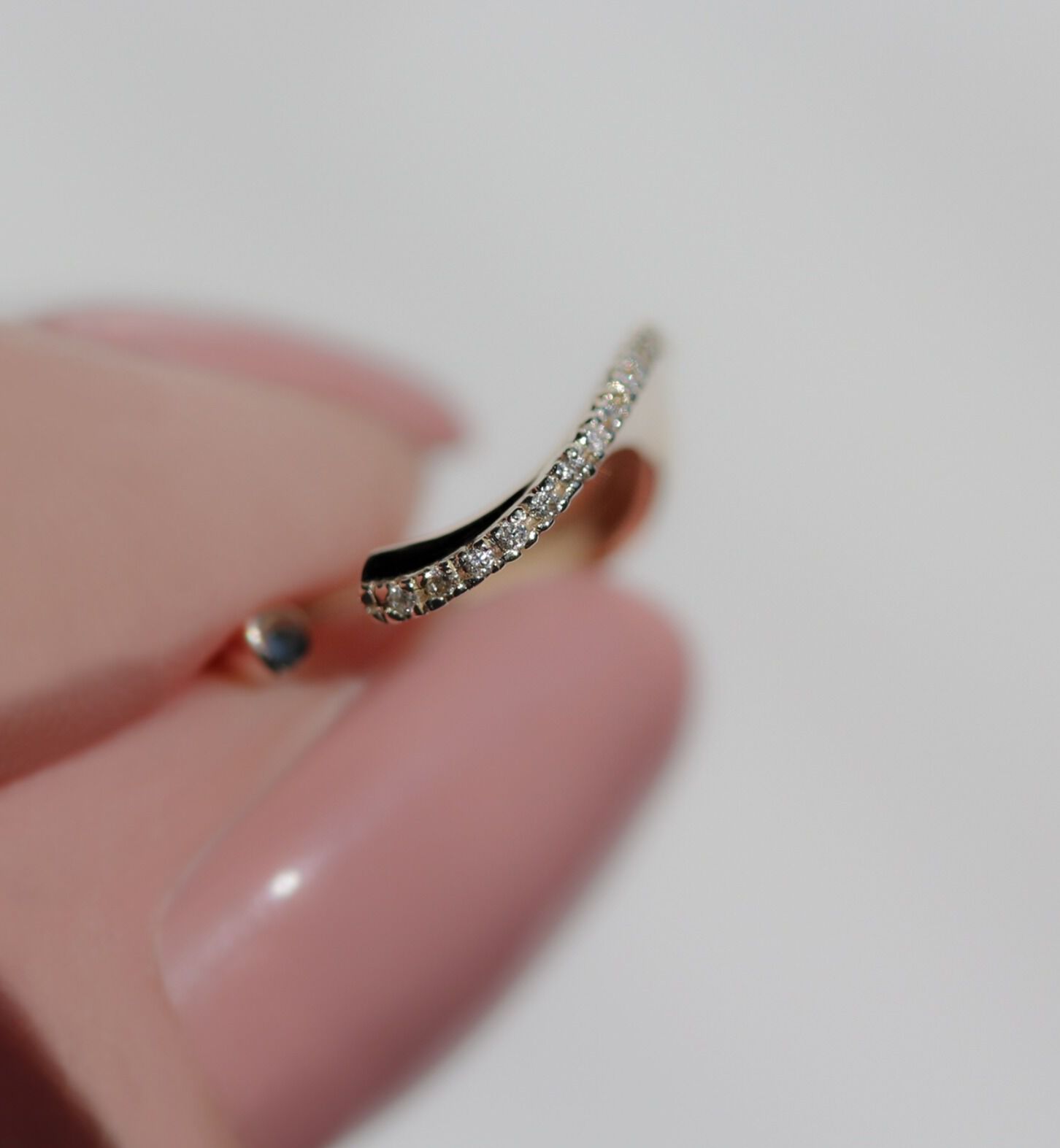  「ダイヤモンド カーブ シリウス イヤーカフ | K10YG 【片耳用】」|イヤーカフ|