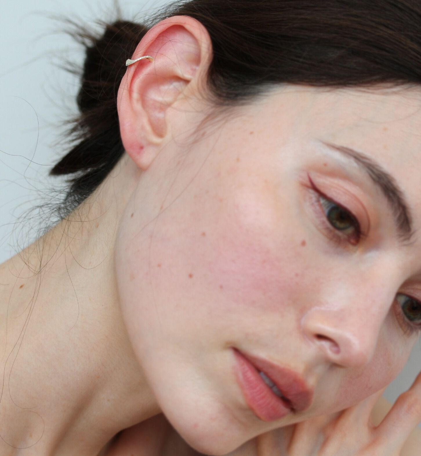  「ダイヤモンド カーブ シリウス イヤーカフ | K10YG 【片耳用】」|イヤーカフ|