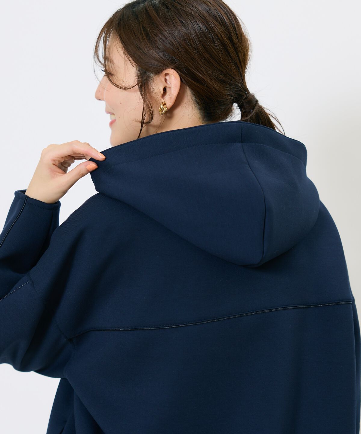 アンドクチュール「ダンボールポンチフーディーブルゾン」|ブルゾン・スタジャン|