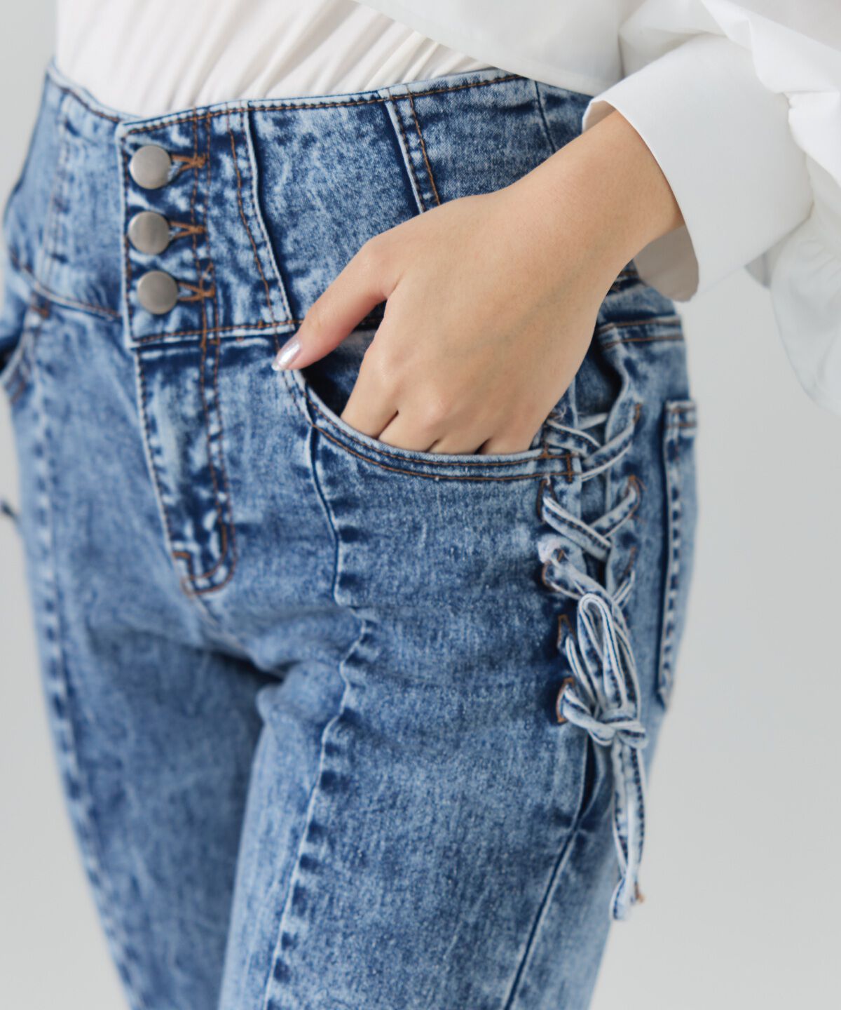 REDYAZEL「サイドリボンレースアップフレアデニムパンツ」|デニム|