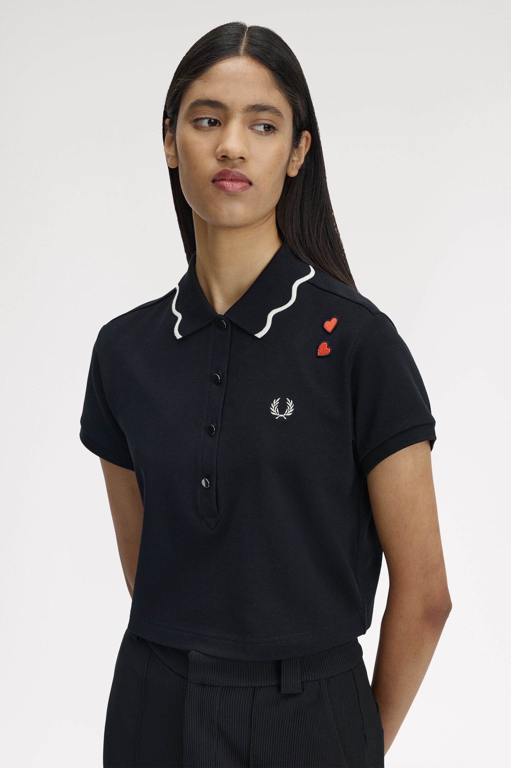FRED PERRY 「Amy Winehouse Scalloped Trim Polo Shirt」|ポロシャツ|BLACK