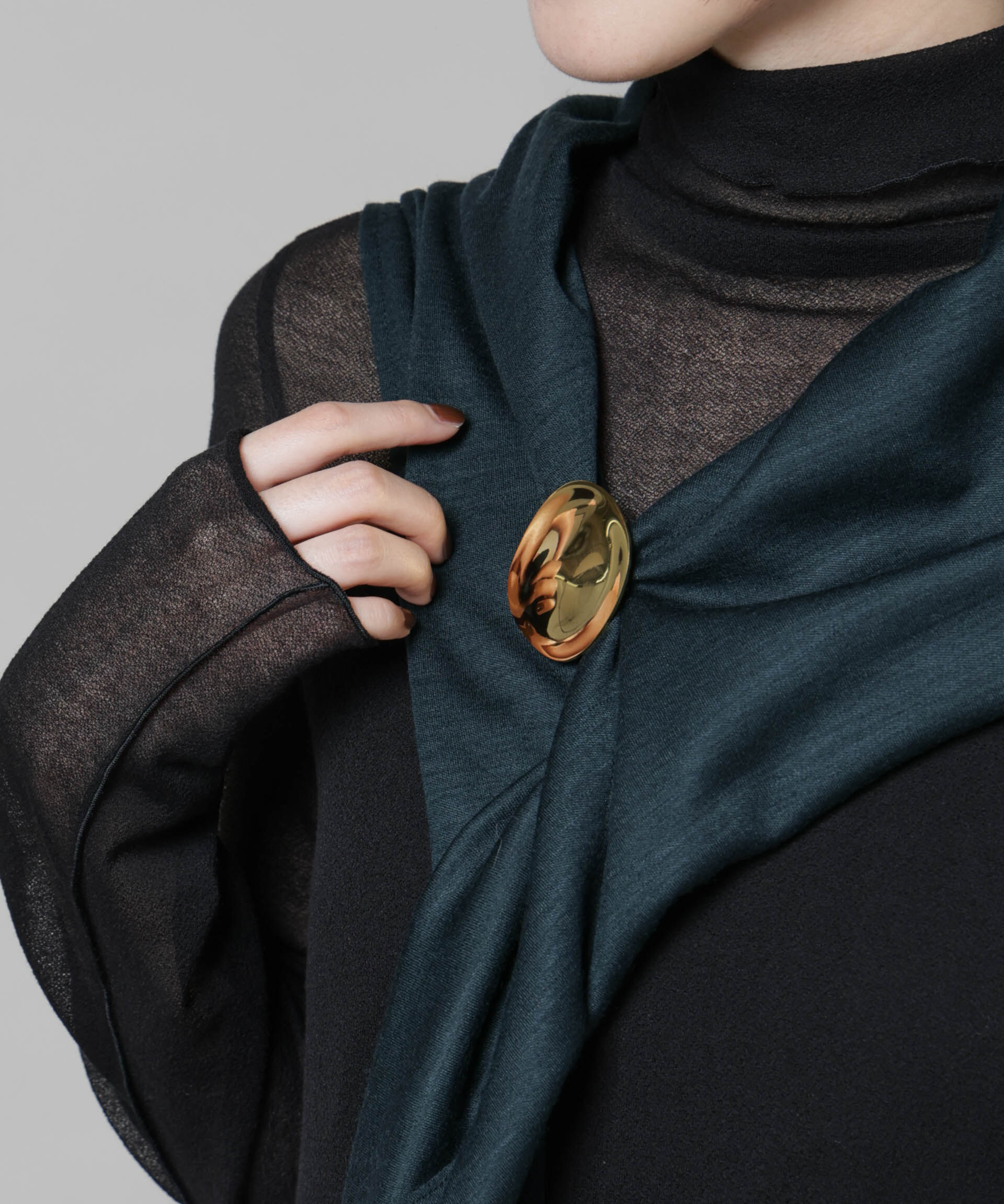 nano･universe「フォルムプレートブローチ」|その他|ゴールド