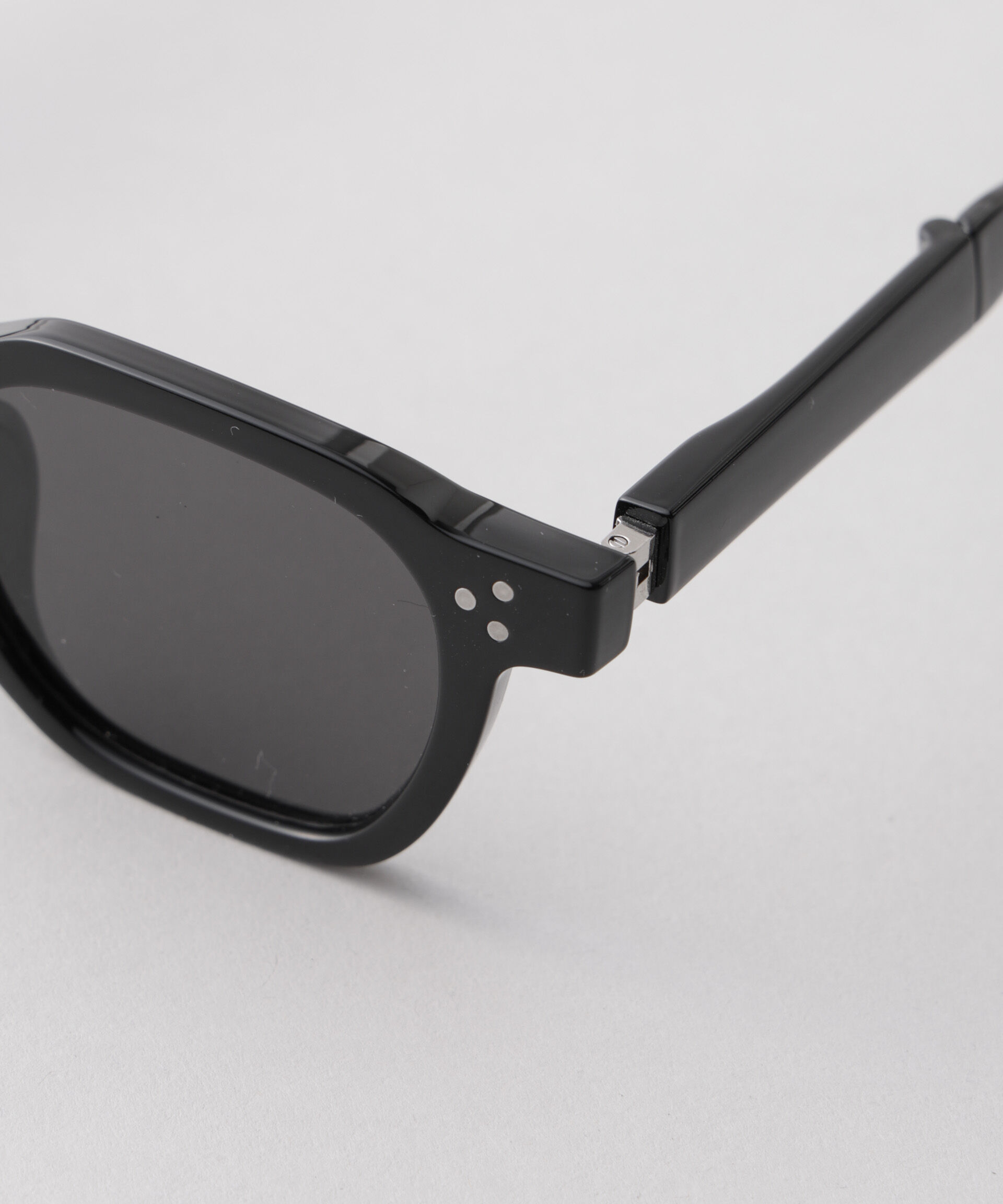 nano･universe「アイウェア/オクタゴン型 折り畳み式サングラス」|メガネ|