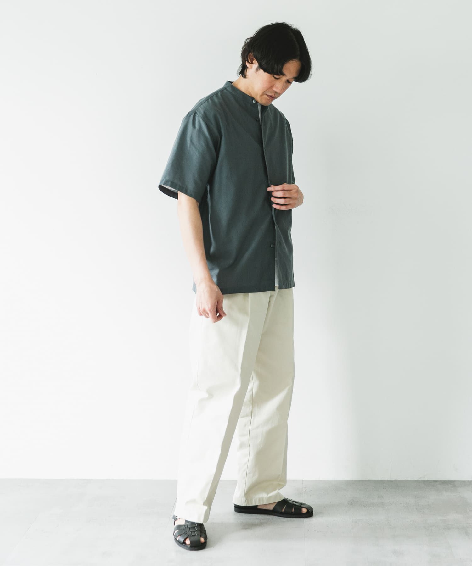 URBAN RESEARCH DOORS「『XLサイズ/WEB限定』『UR TECH 高機能リネン』バンドカラーシャツ」|シャツ・ブラウス|