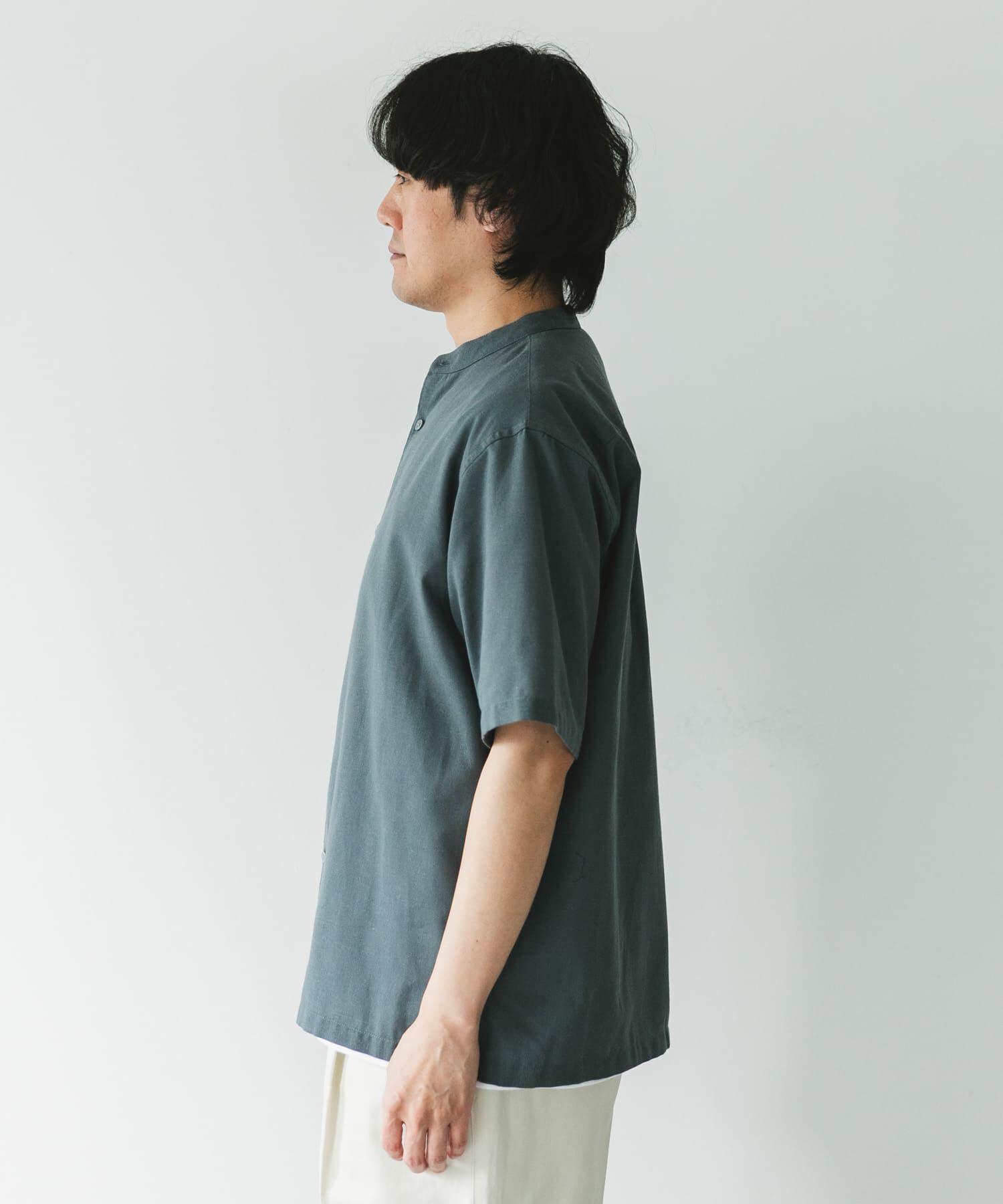 URBAN RESEARCH DOORS「『XLサイズ/WEB限定』『UR TECH 高機能リネン』バンドカラーシャツ」|シャツ・ブラウス|