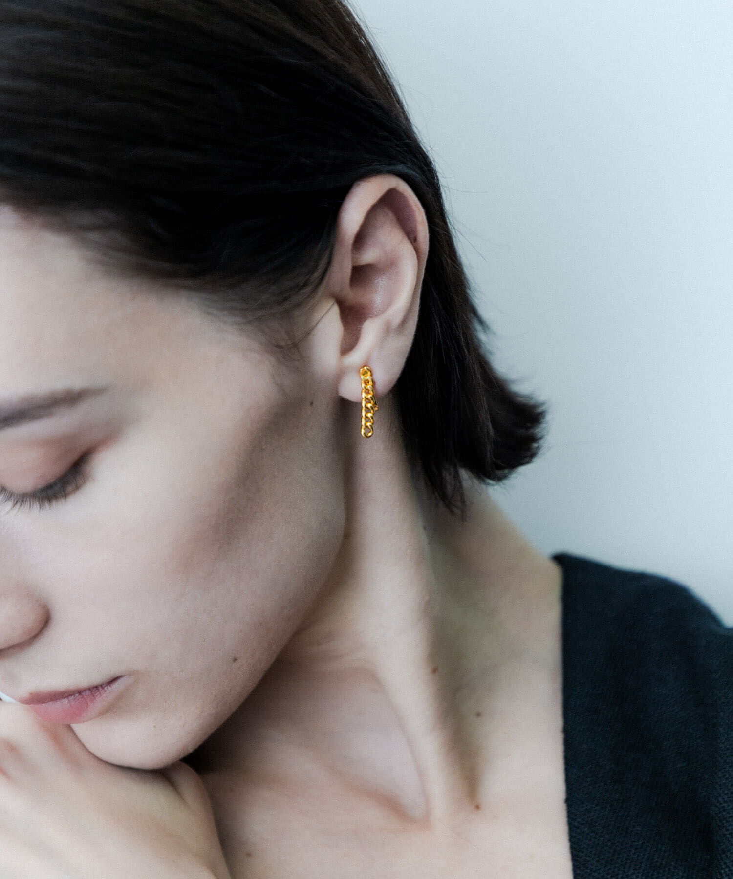 SMELLY「SMELLY so&rsquo;　asymmetry chain earring」|イヤリング|