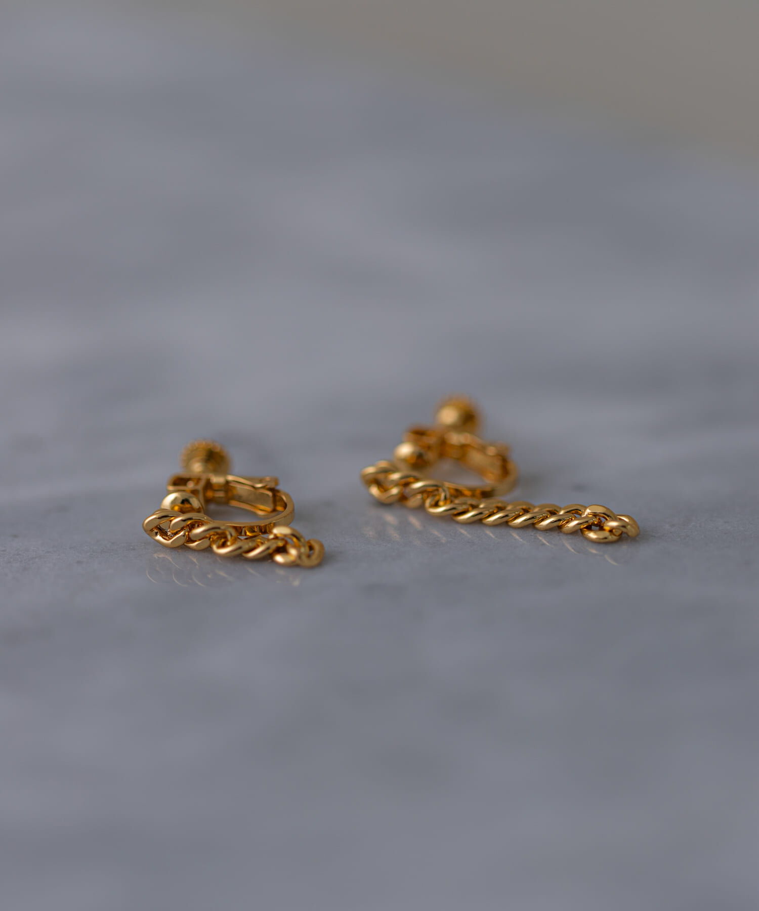 SMELLY「SMELLY so&rsquo;　asymmetry chain earring」|イヤリング|