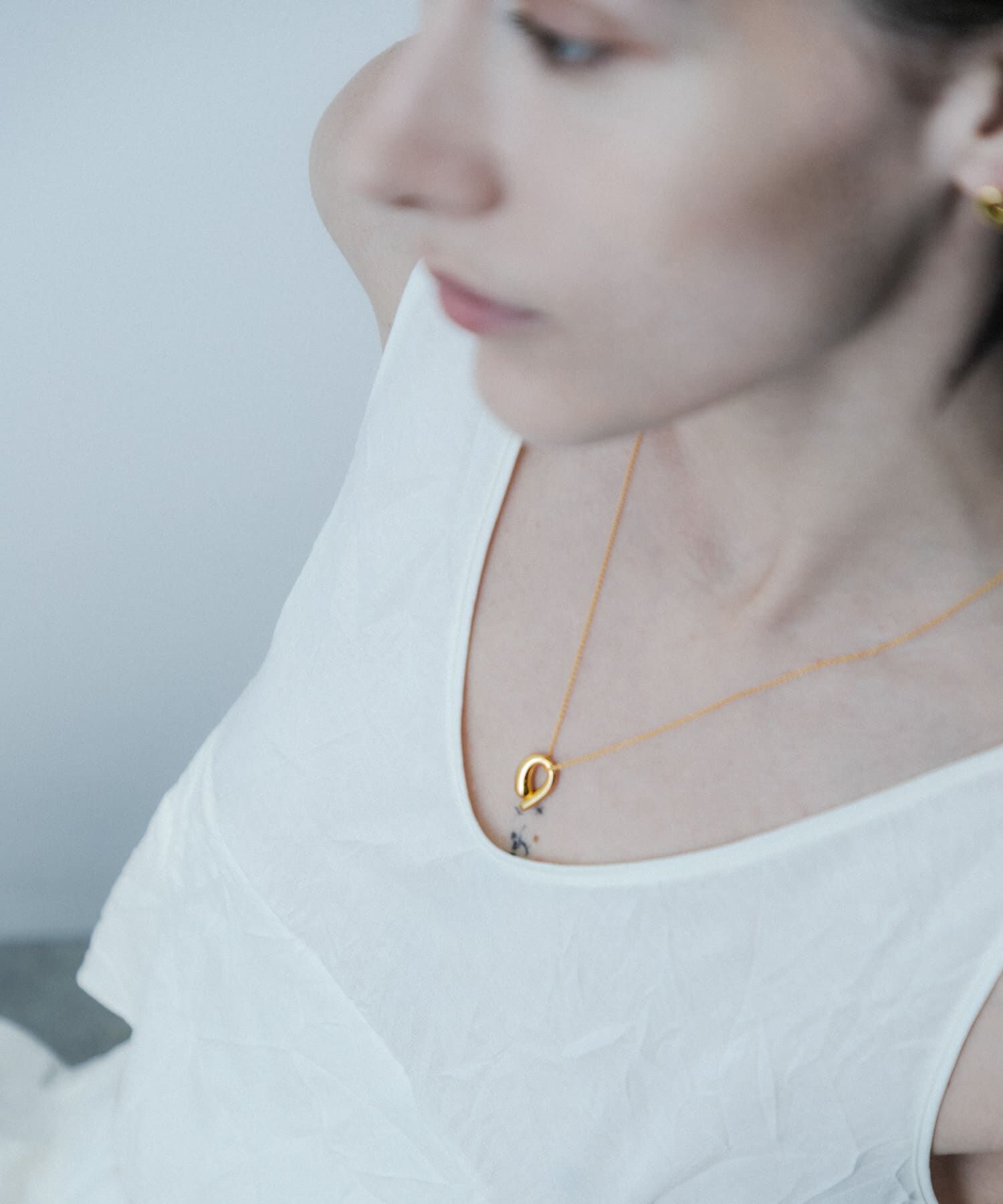 SMELLY「SMELLY so&rsquo;　asymmetric solid necklace」|ネックレス|