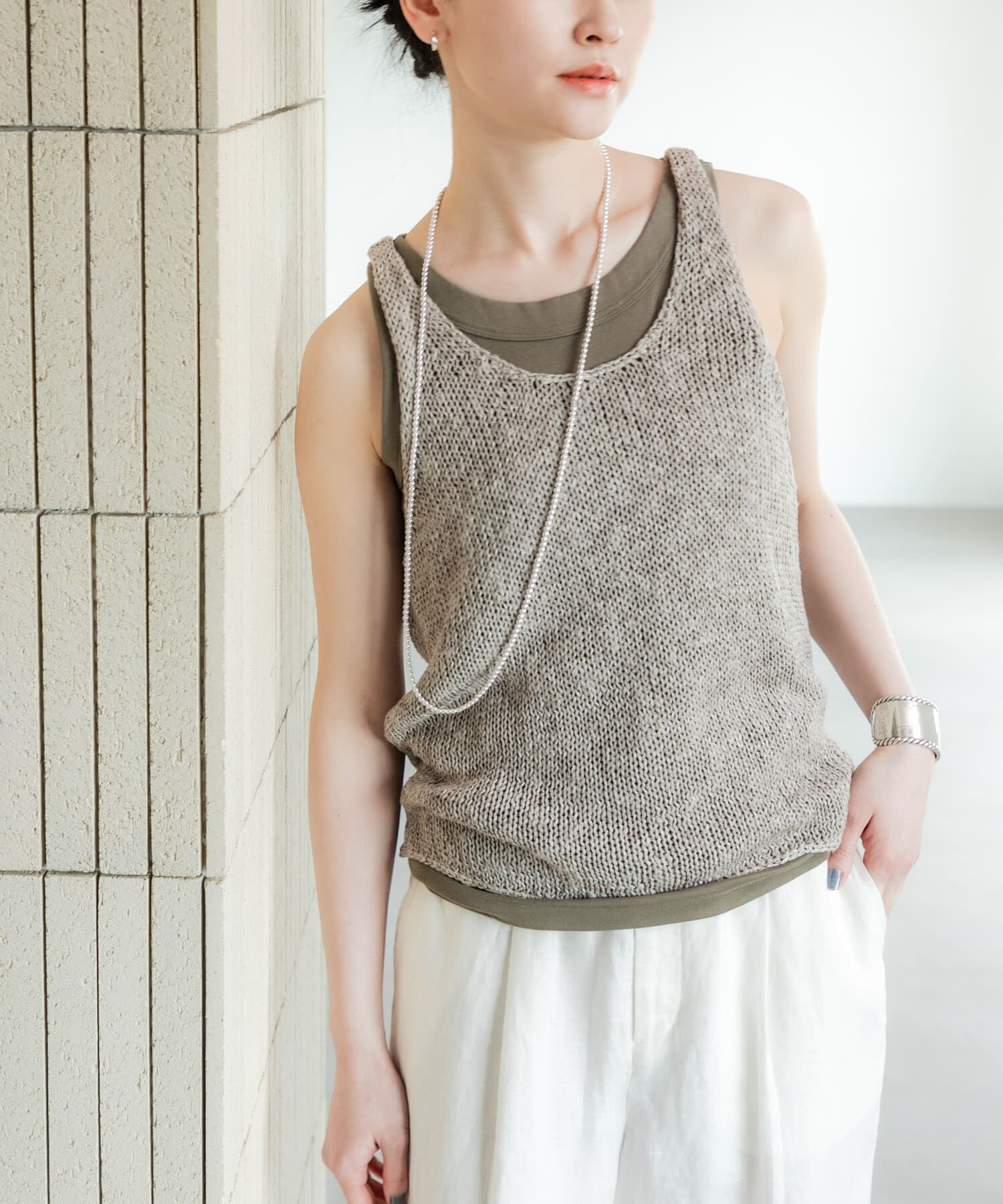 URBAN RESEARCH「リネン混ノースリーブニット」|ニット・セーター|グレー系その他