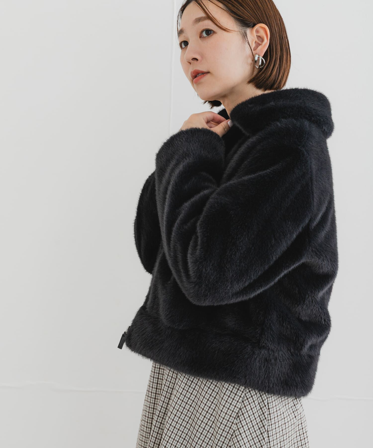 URBAN RESEARCH ROSSO「F by ROSSO　ファーZIPショートコート」|ノーカラーコート|