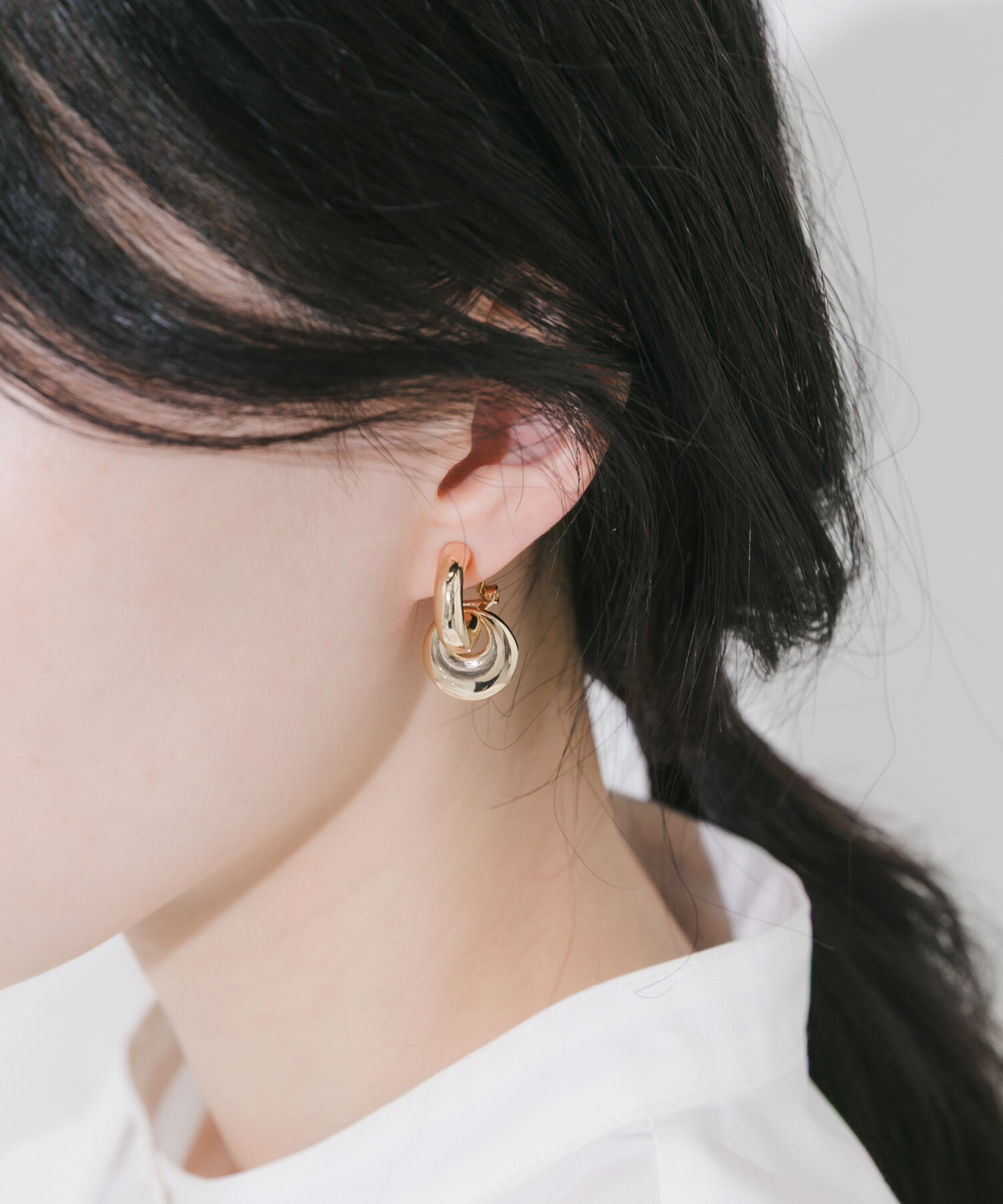 SMELLY「ボリュームラウンドフープイヤリング」|イヤリング|