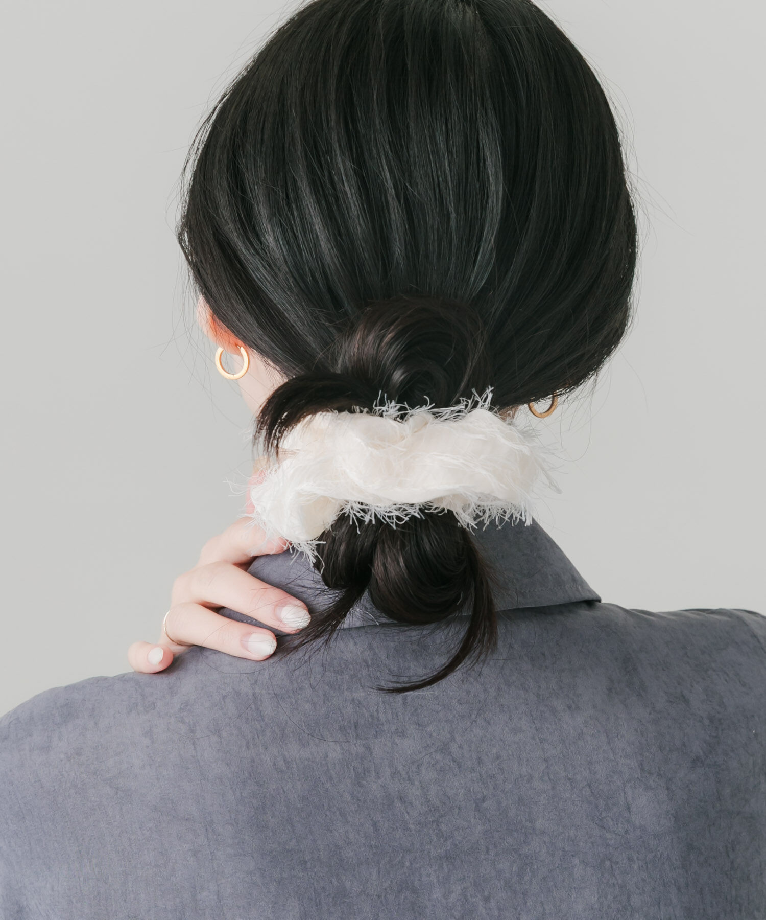 SMELLY「シアーフリンジシュシュ」|ヘアゴム・シュシュ|